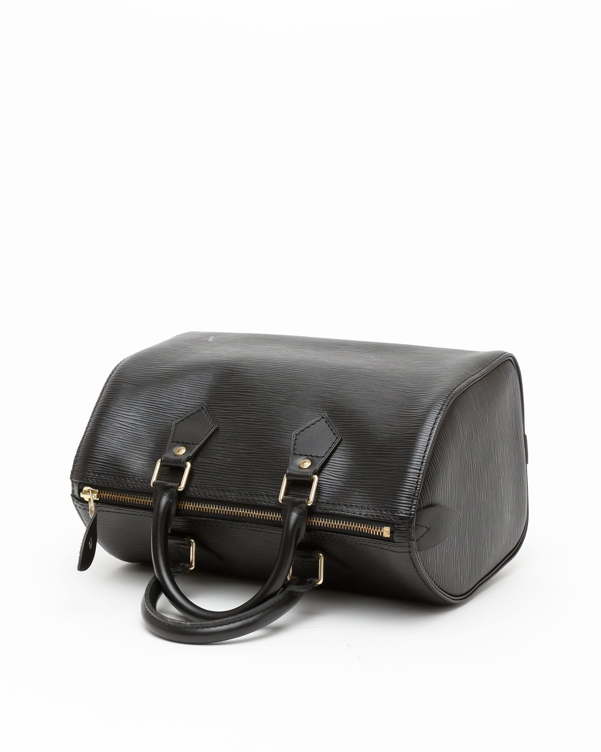 Pre-owned Louis Vuitton Epi Speedy 25 Bag In Black