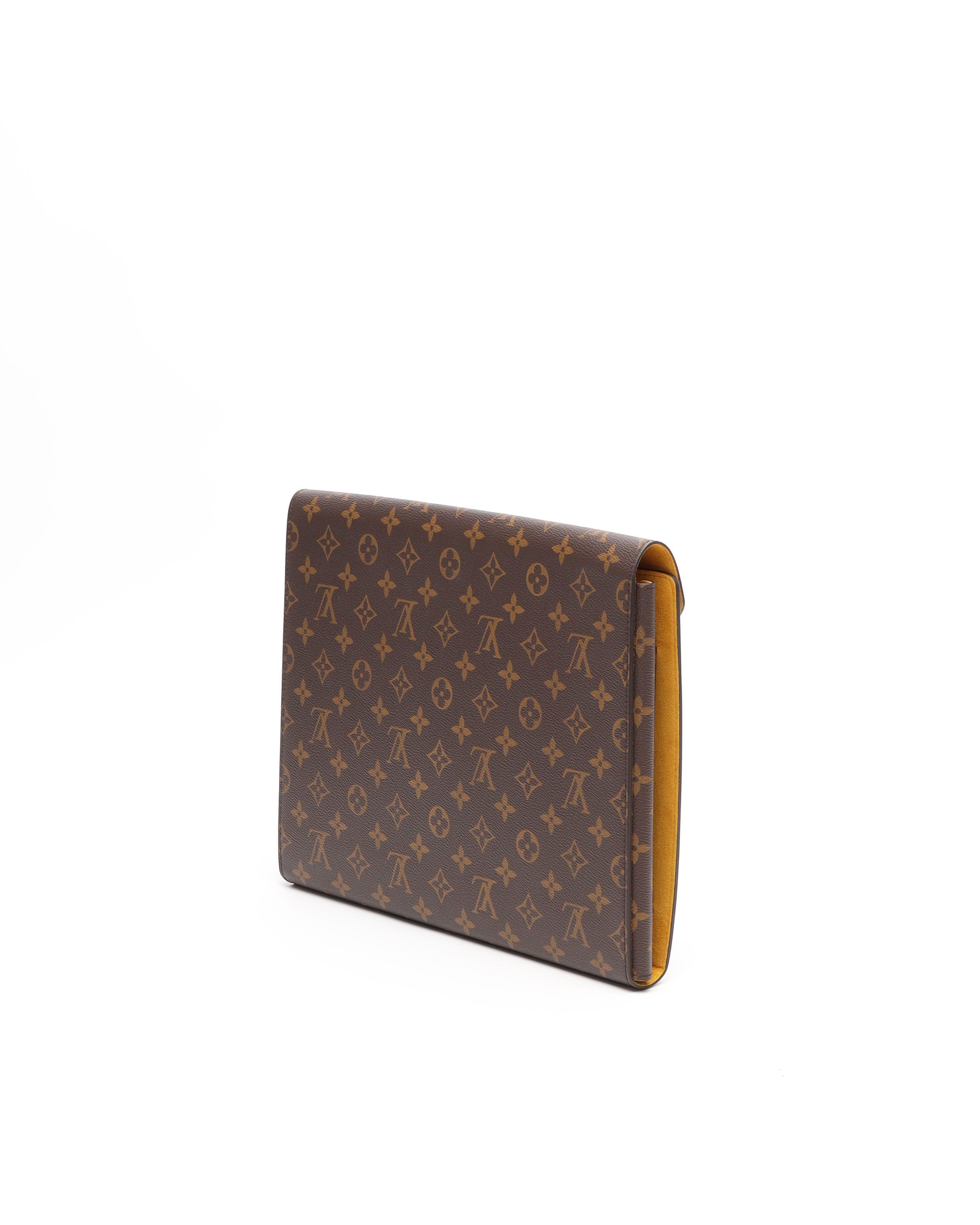Pre-owned Louis Vuitton Monogram Mark Folder In Brown