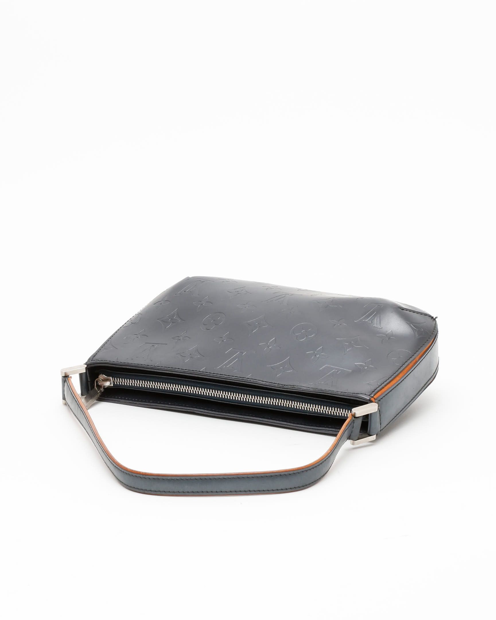 Pre-owned Louis Vuitton Monogram Mat Fowler Bag In Silver