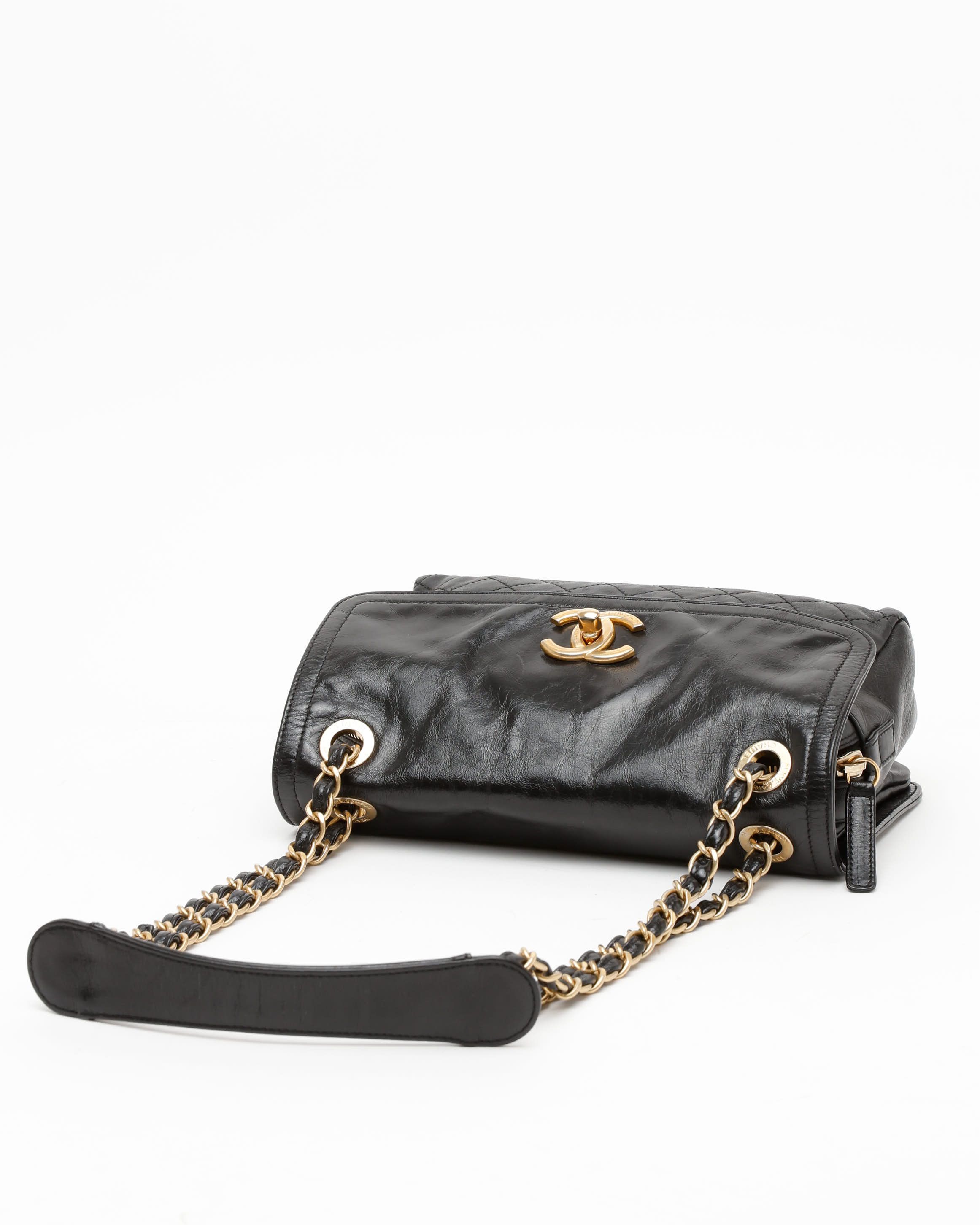 Pre-owned Chanel Glazed Zip Flap Bag