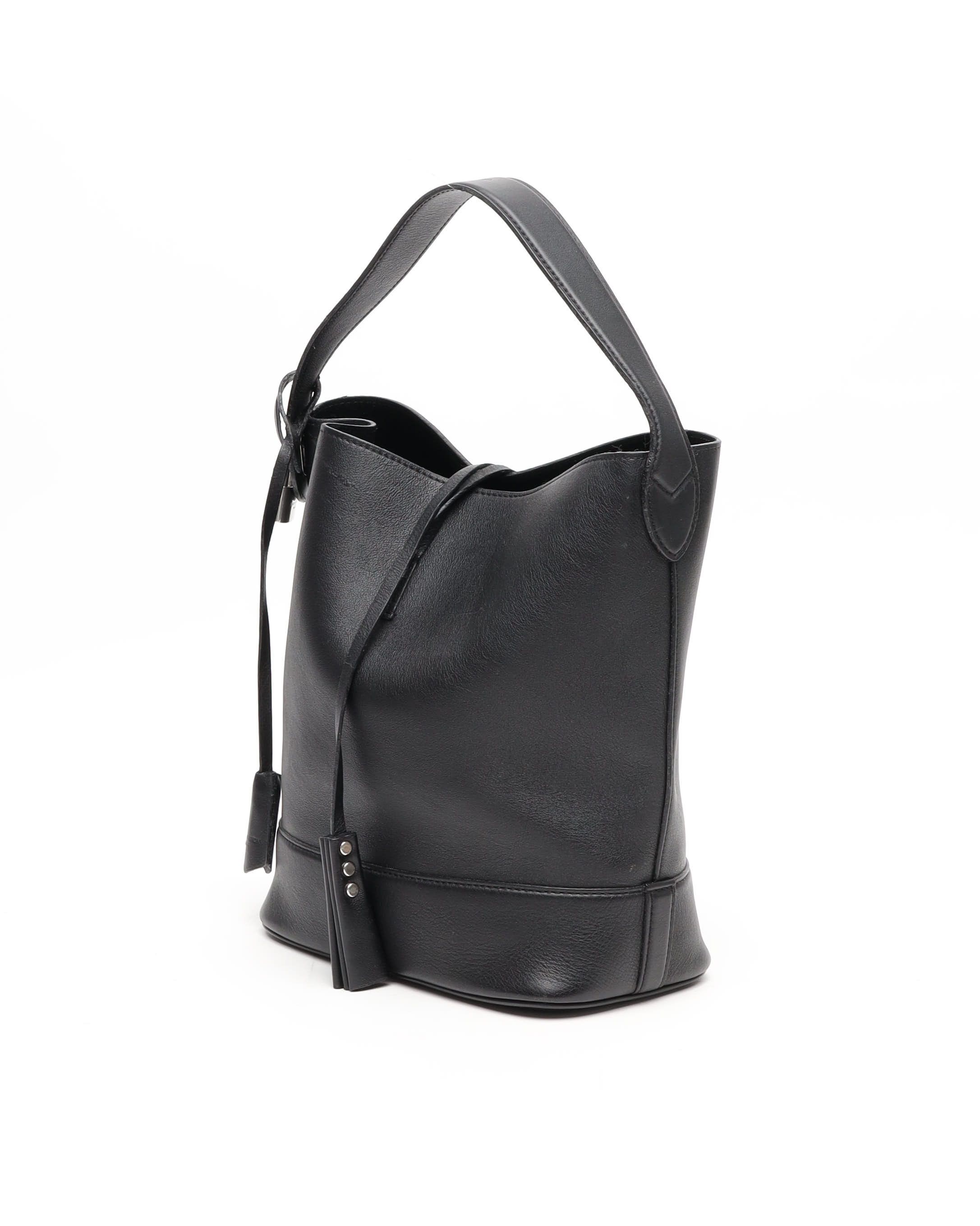 Pre-owned Louis Vuitton Cuir Nuance Nn14 Gm Bag In Black