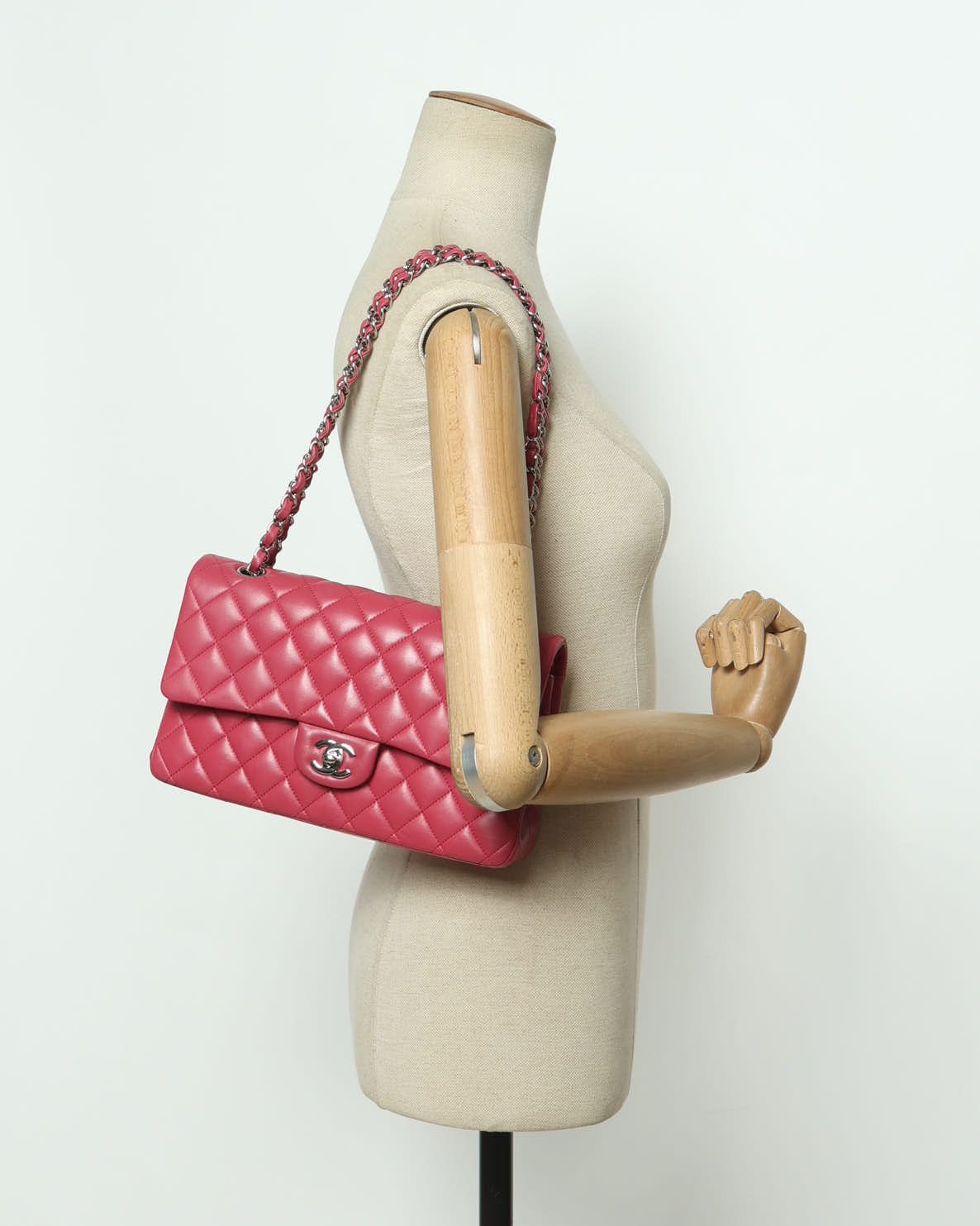 Pre-owned Chanel Classic Medium Double Flap Bag In Pink