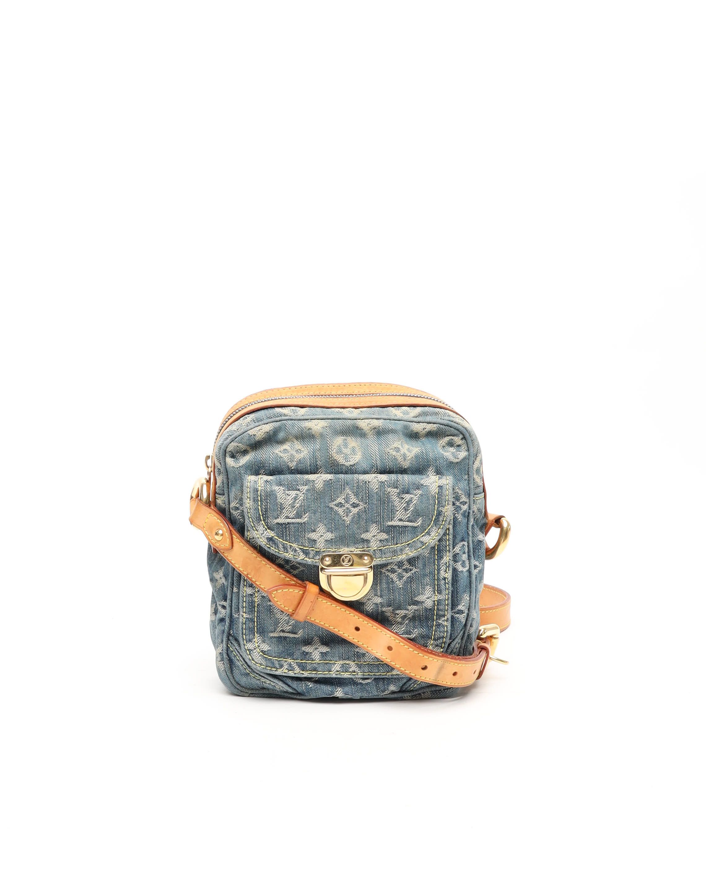 Pre-owned Louis Vuitton Monogram Denim Camera Bag In Blue