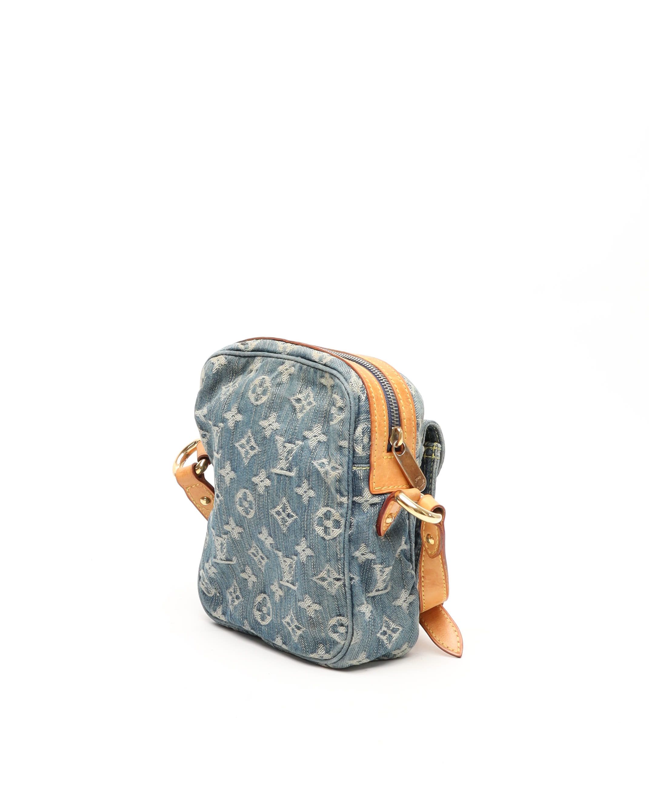 Pre-owned Louis Vuitton Monogram Denim Camera Bag In Blue