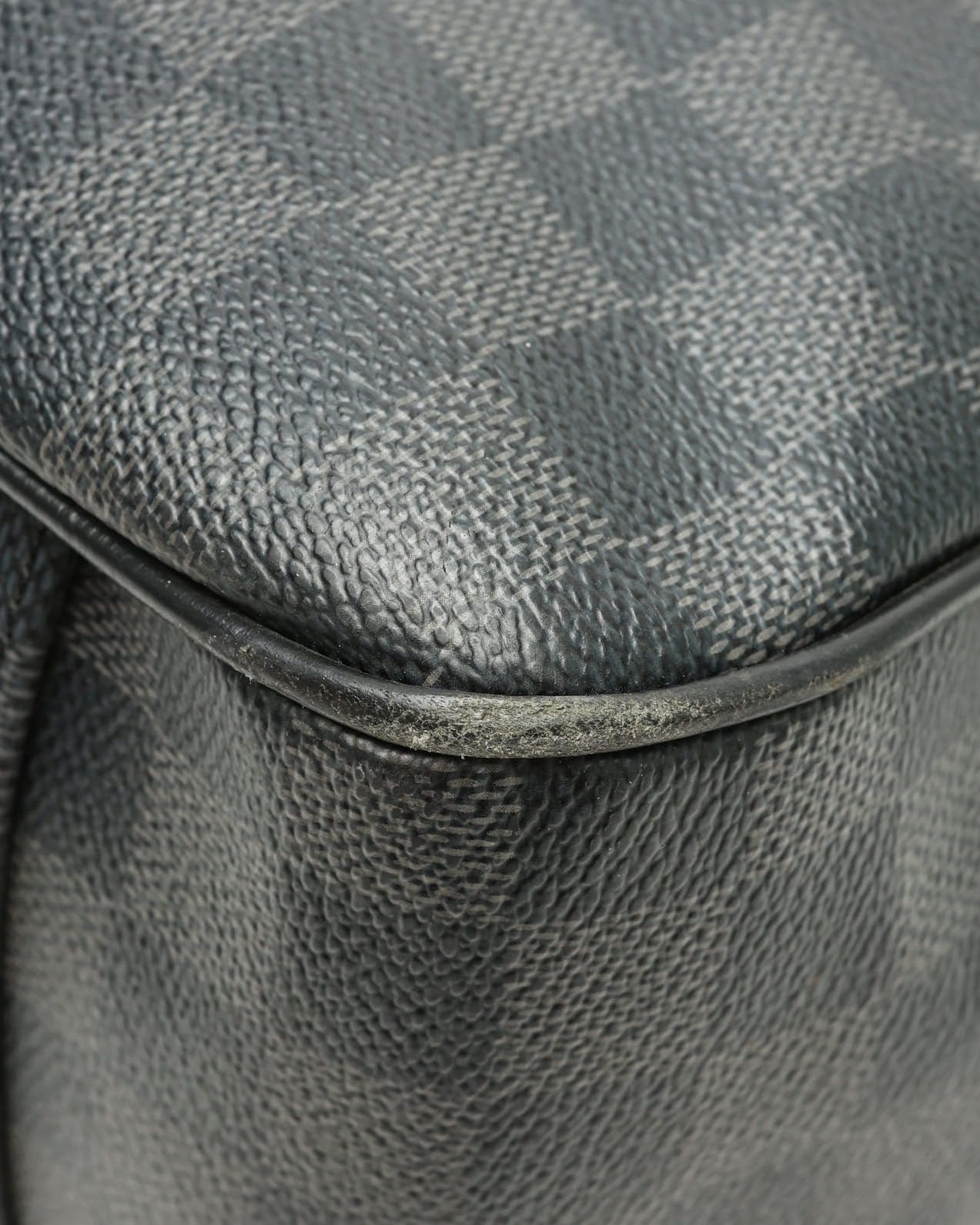 Pre-owned Louis Vuitton Damier Graphite Tadao Bag