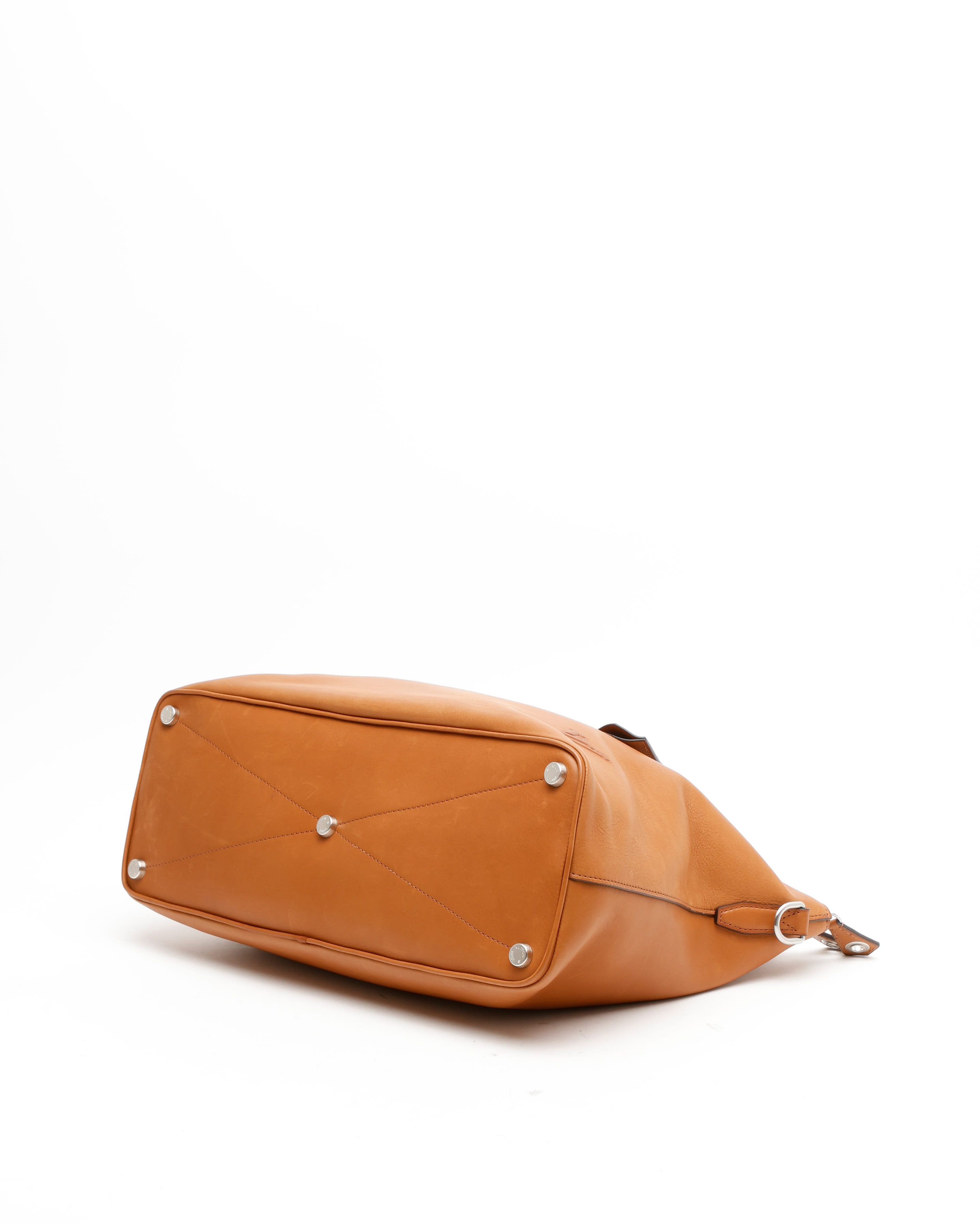 Pre-owned Louis Vuitton Lock It Mm Bag