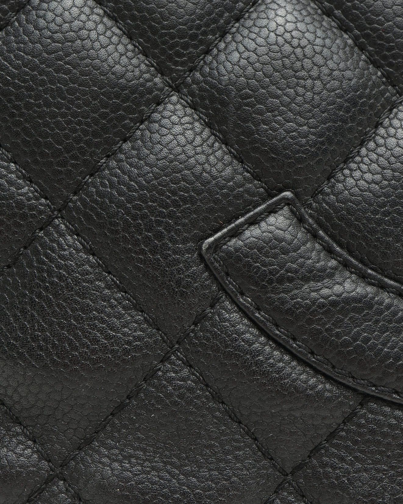 Pre-owned Chanel Caviar Grand Shopping Gst Tote Bag In Black