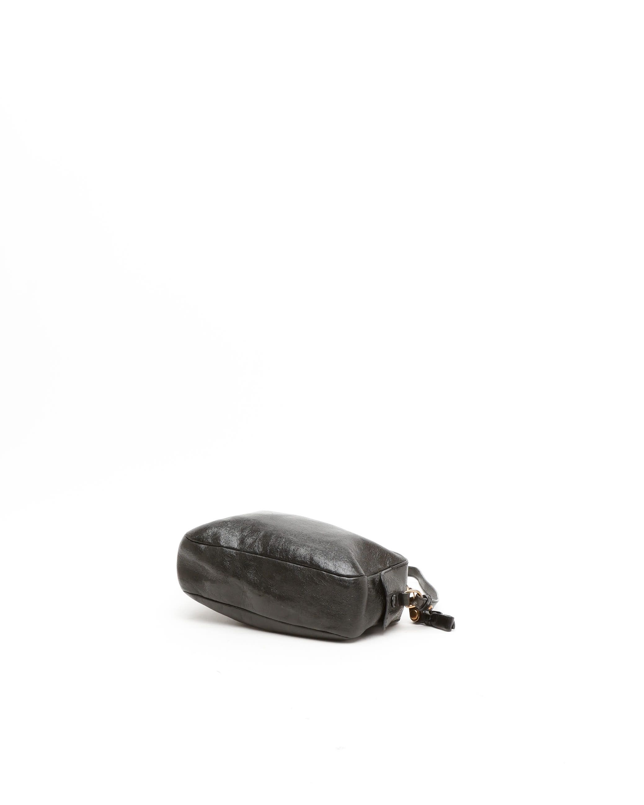 Chloé Logo Shoulder Bag In Black