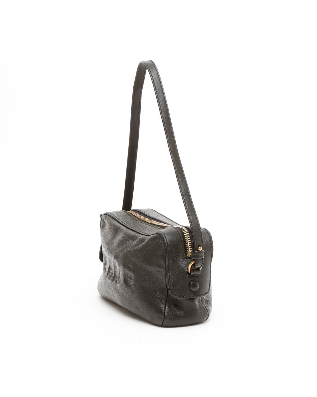 Chloé Logo Shoulder Bag In Black