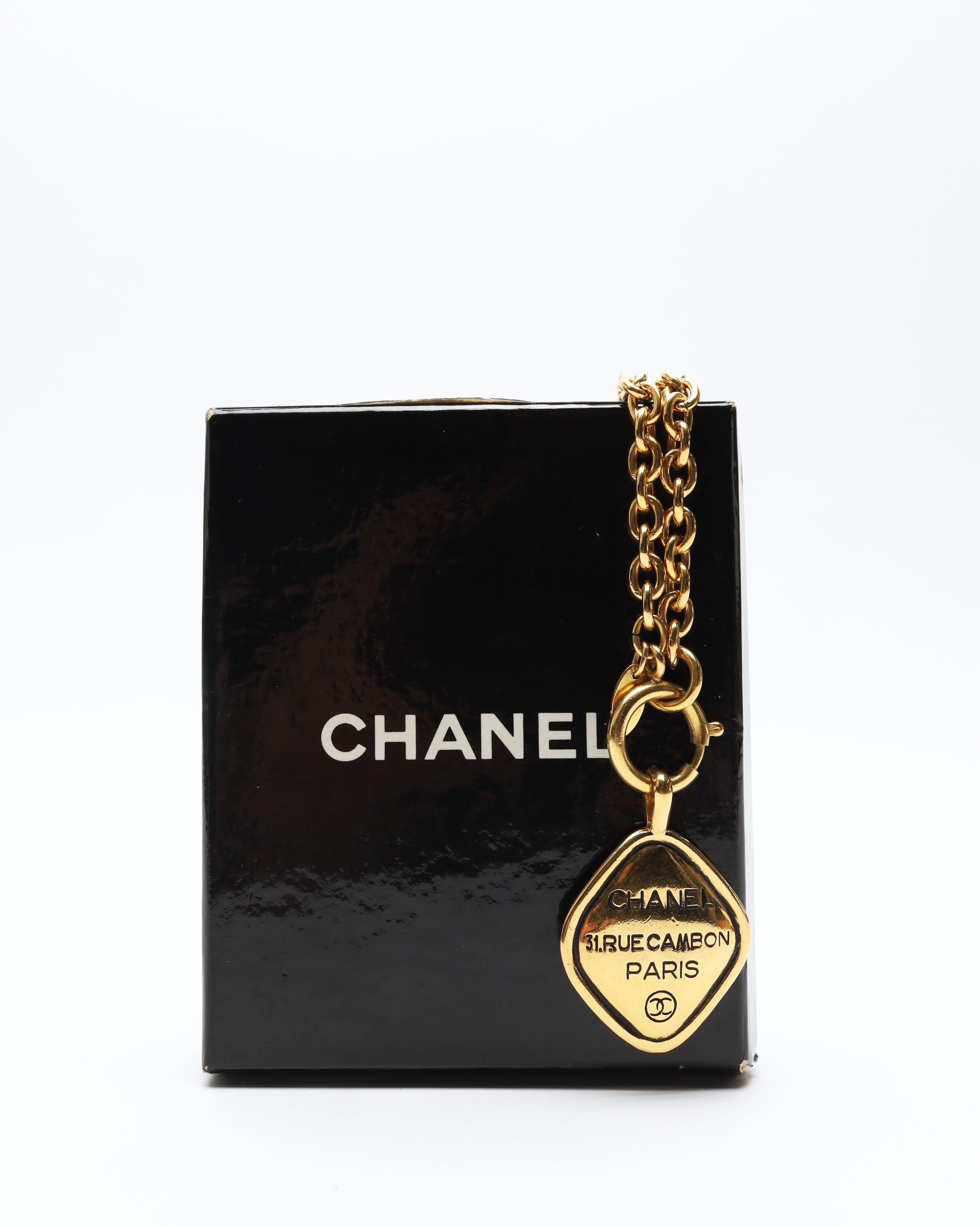 Pre-owned Chanel 31 Rue Cambon Gold Necklace