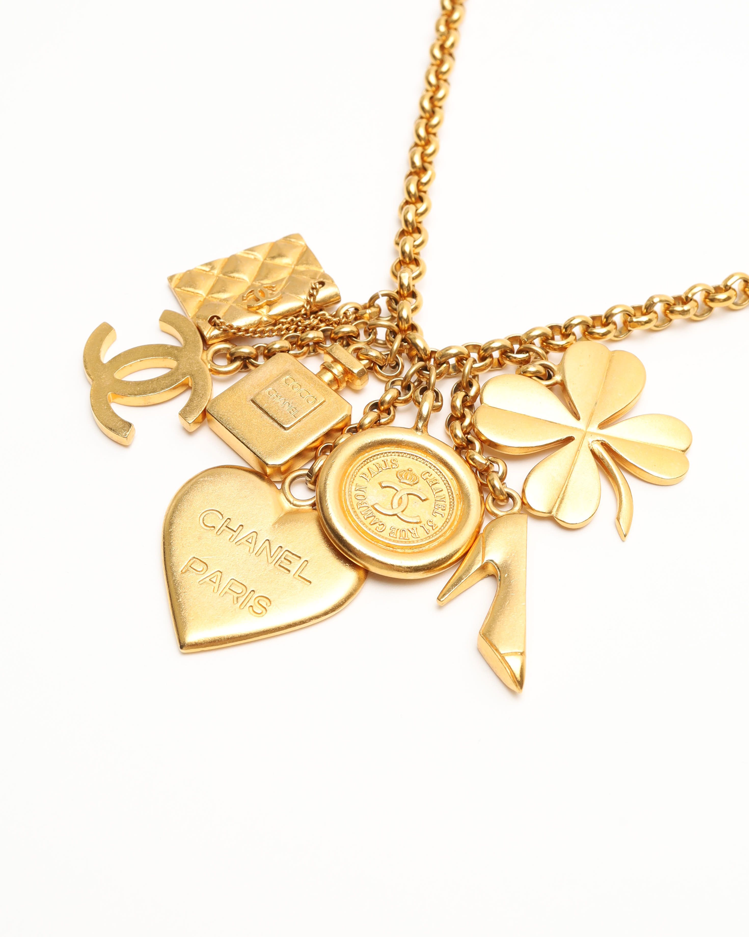 Pre-owned Chanel Gold Charm Necklace