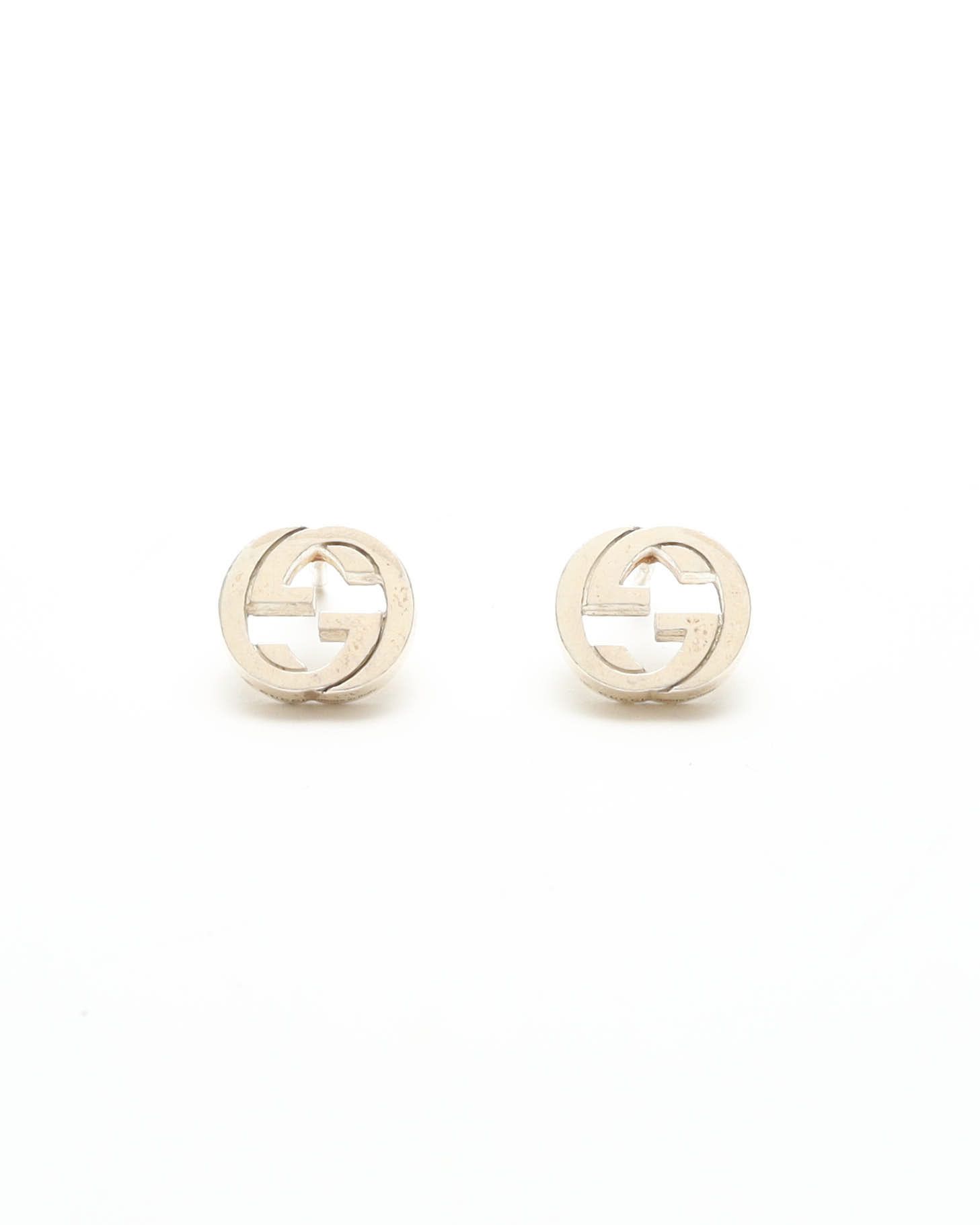 Gucci Interlocking G Silver Studs Earrings In Metallic