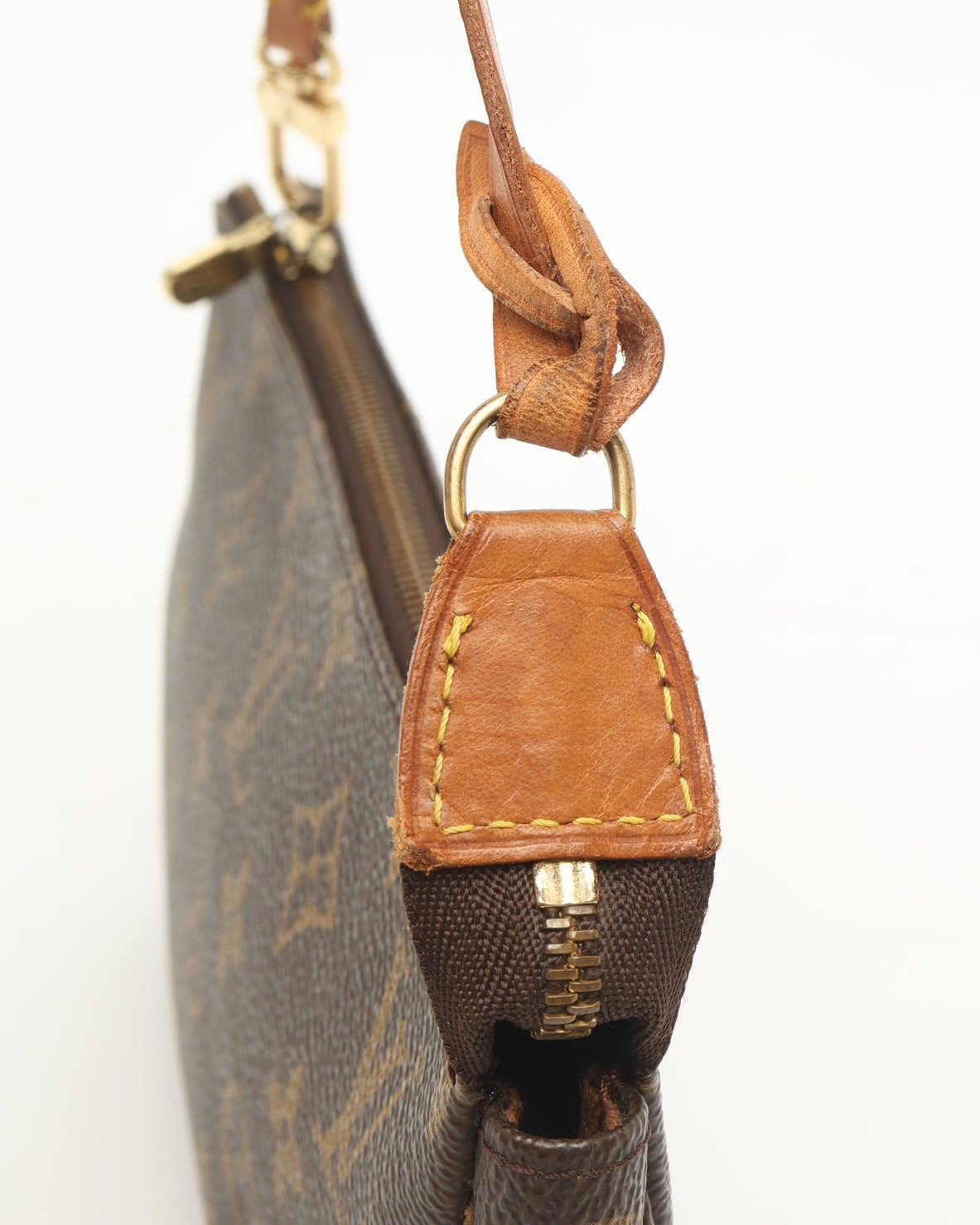 Pre-owned Louis Vuitton Monogram Pochette Accessoires Bag