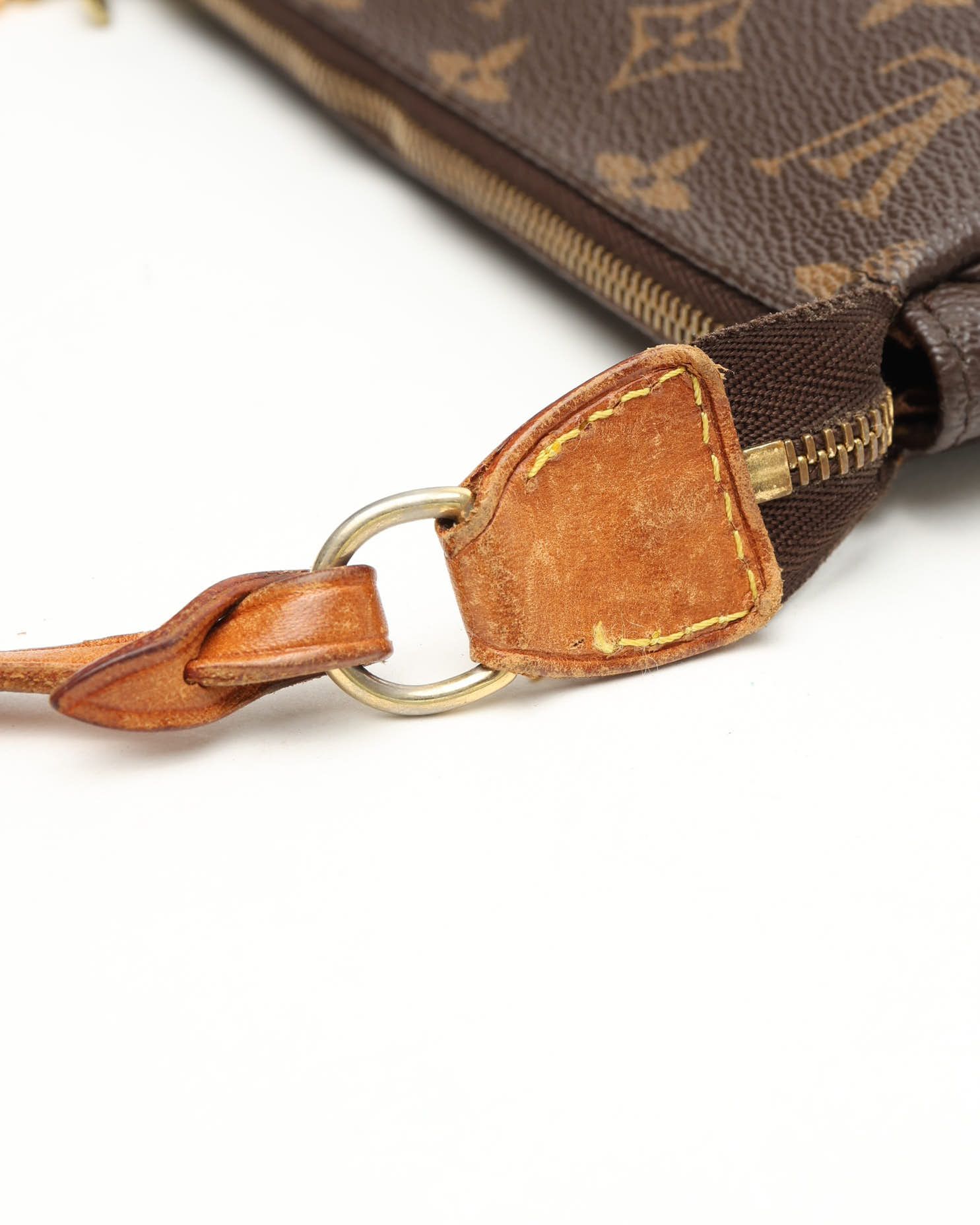 Pre-owned Louis Vuitton Monogram Pochette Accessoires Bag