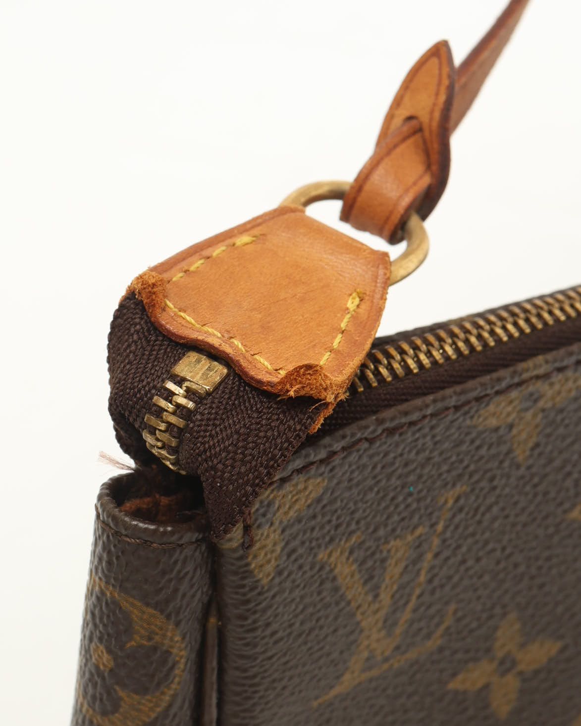 Pre-owned Louis Vuitton Monogram Pochette Accessoires Bag