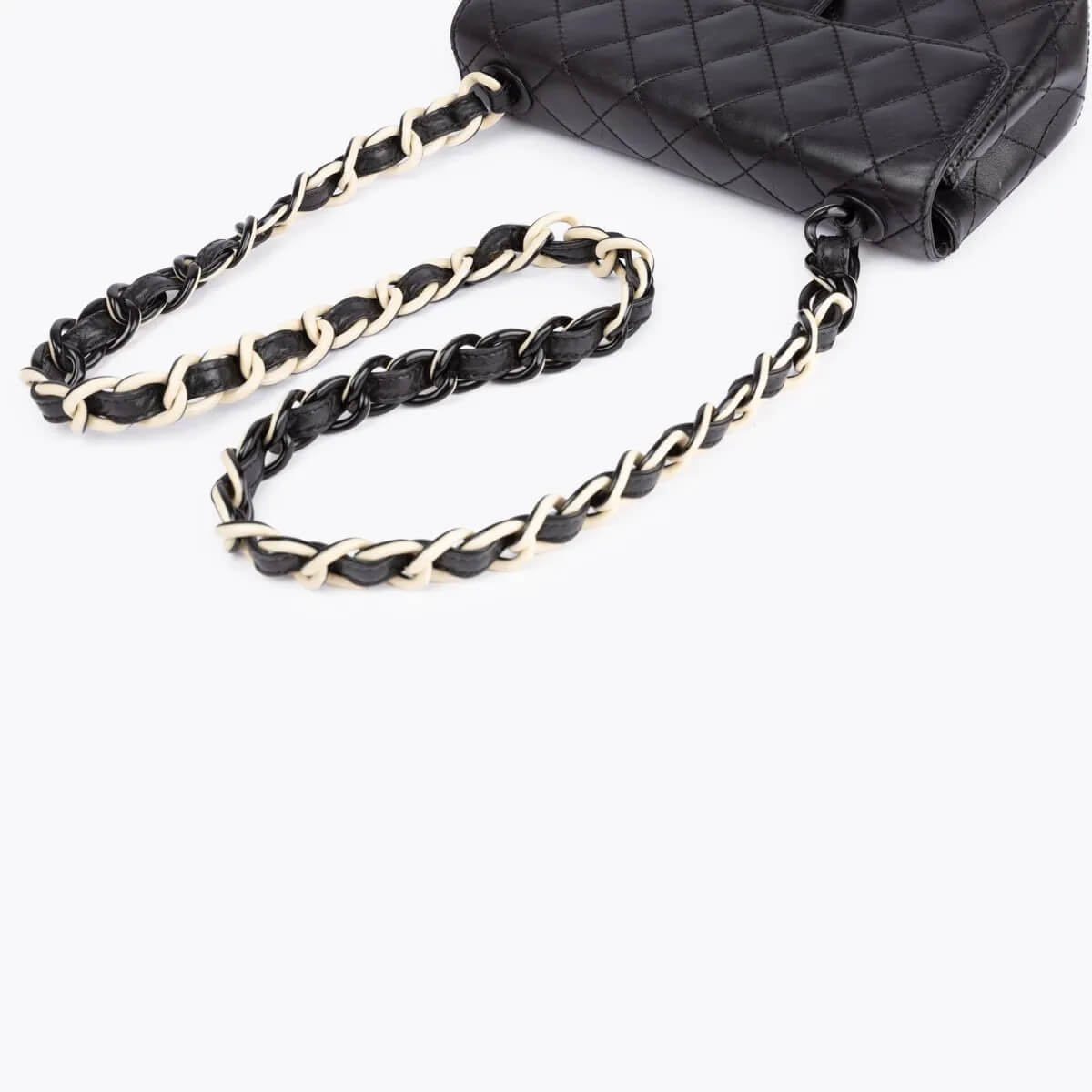 Pre-owned Chanel Matelasse Plastic Chain Flap Bag