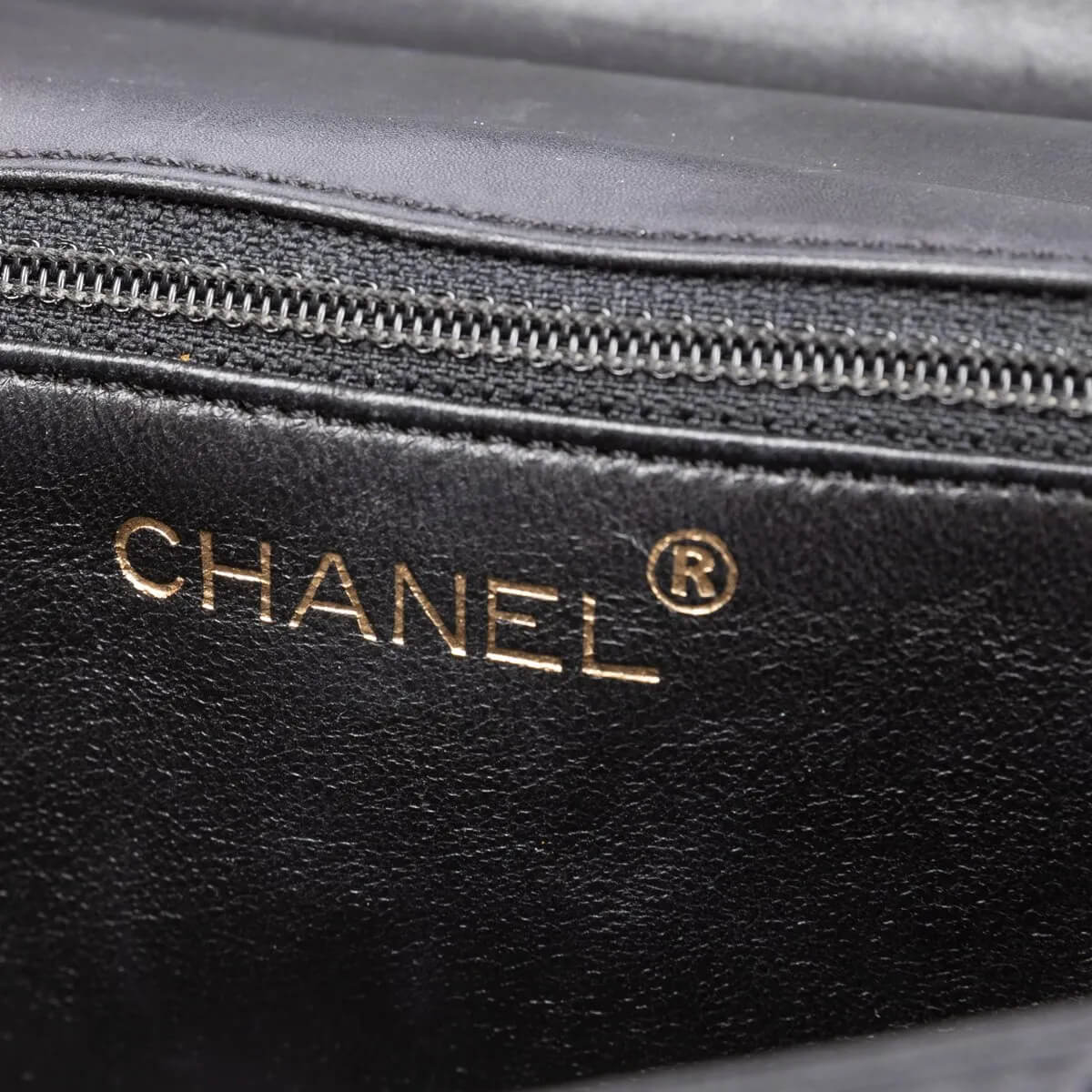 Pre-owned Chanel Matelasse Plastic Chain Flap Bag
