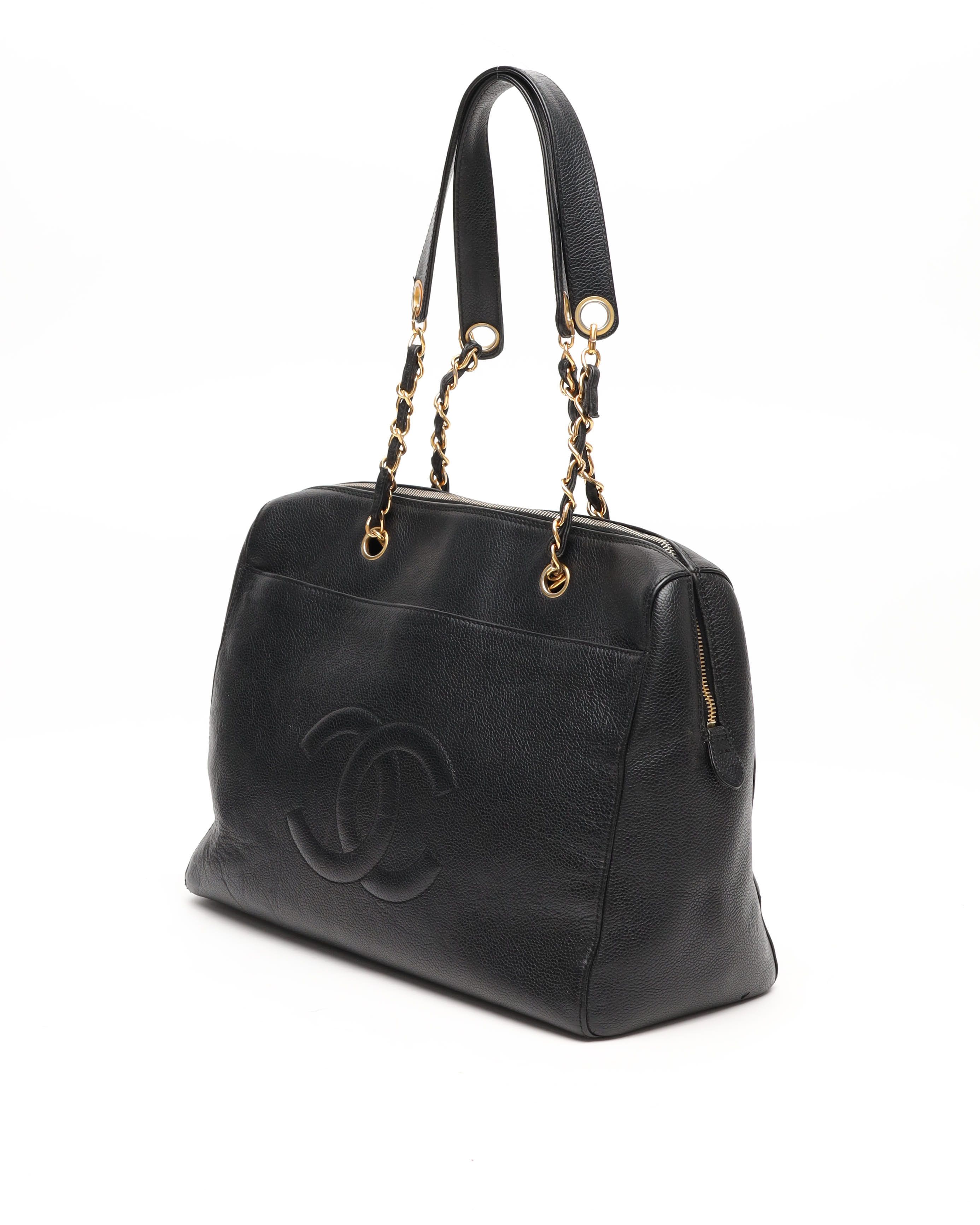 Pre-owned Chanel Cc Caviar Chain Weekend Bag