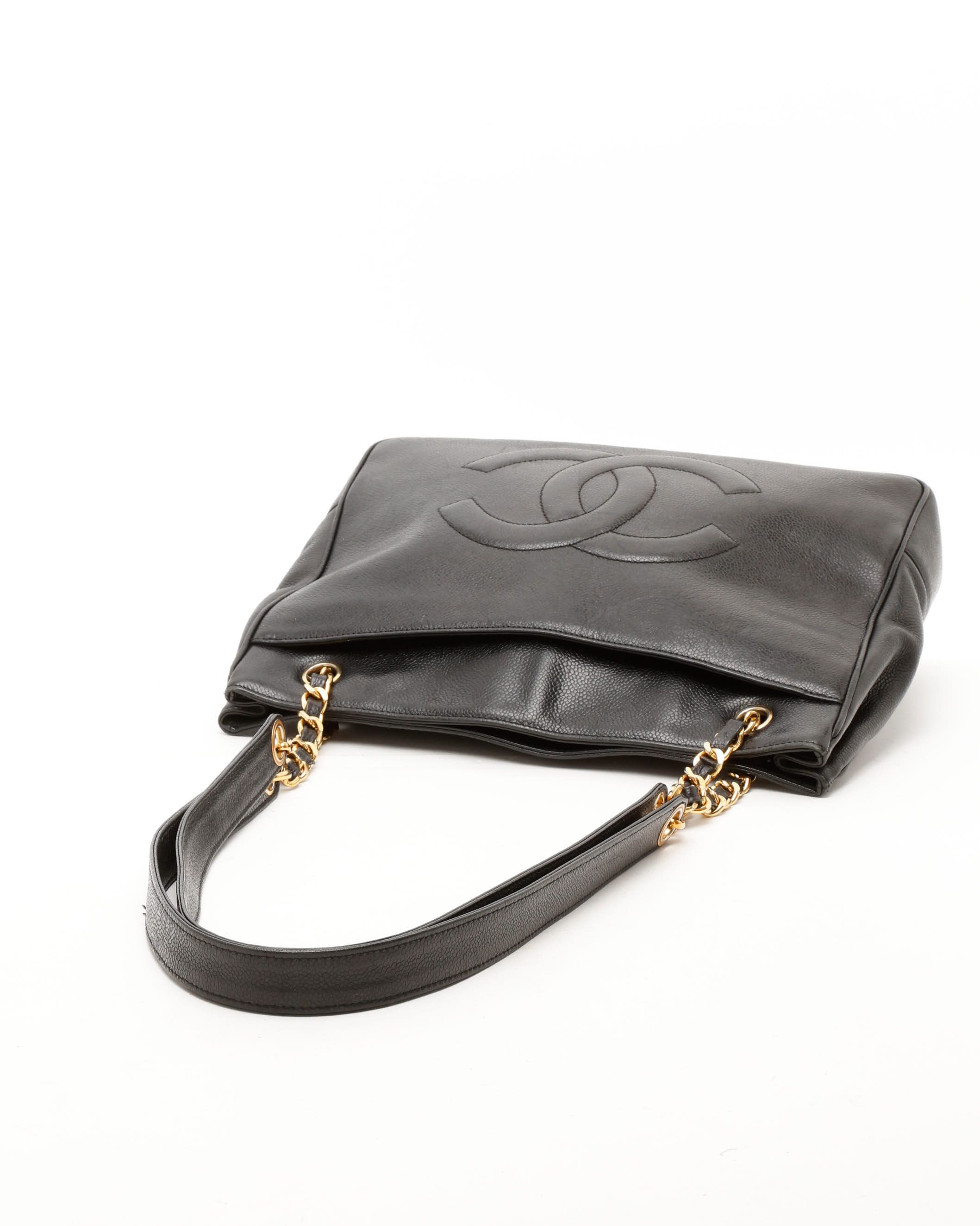 Pre-owned Chanel Cc Caviar Chain Tote Bag In Black