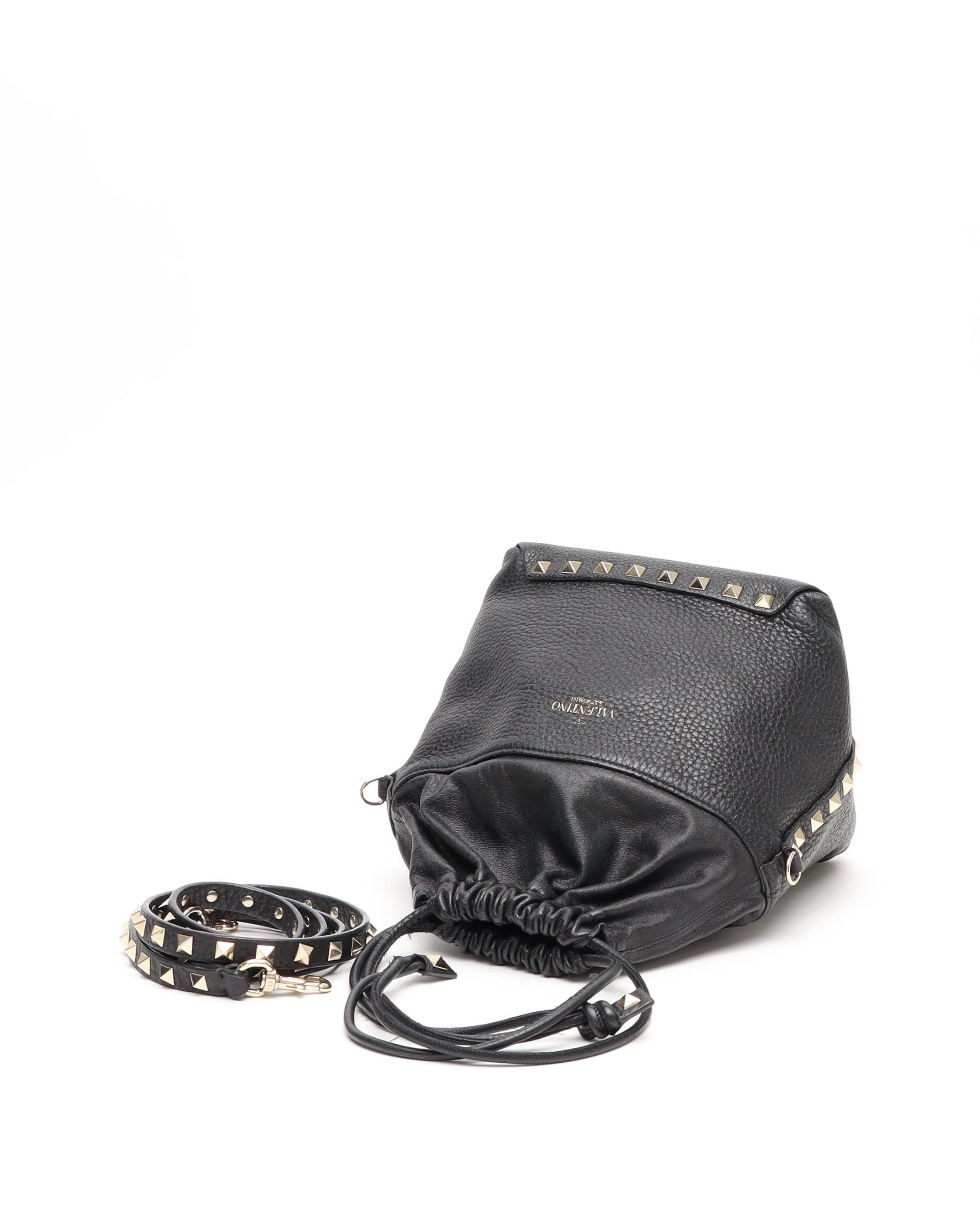 Valentino Rockstud Bucket Bag In Black
