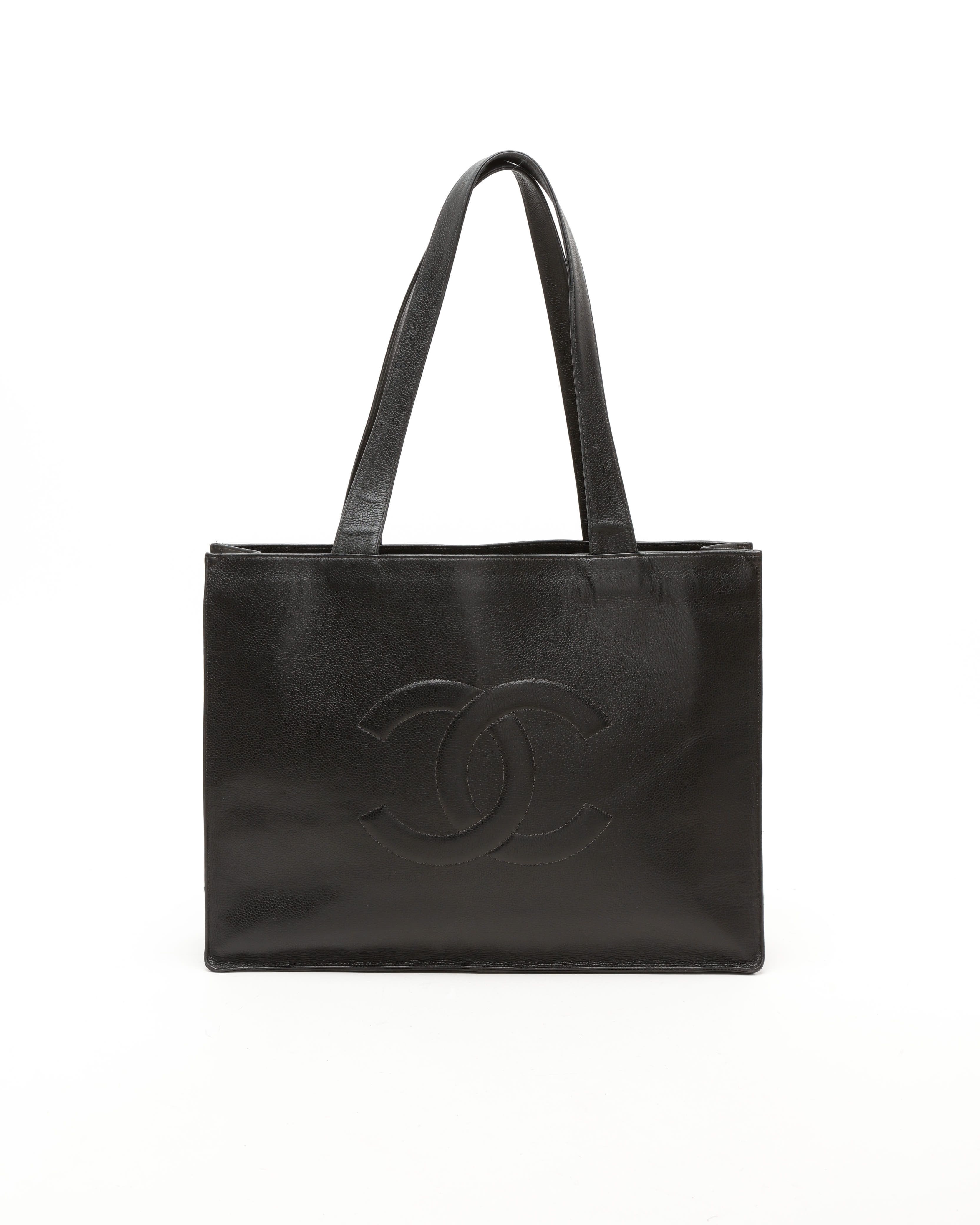 Pre-owned Chanel Cc Caviar Tote Bag In Black
