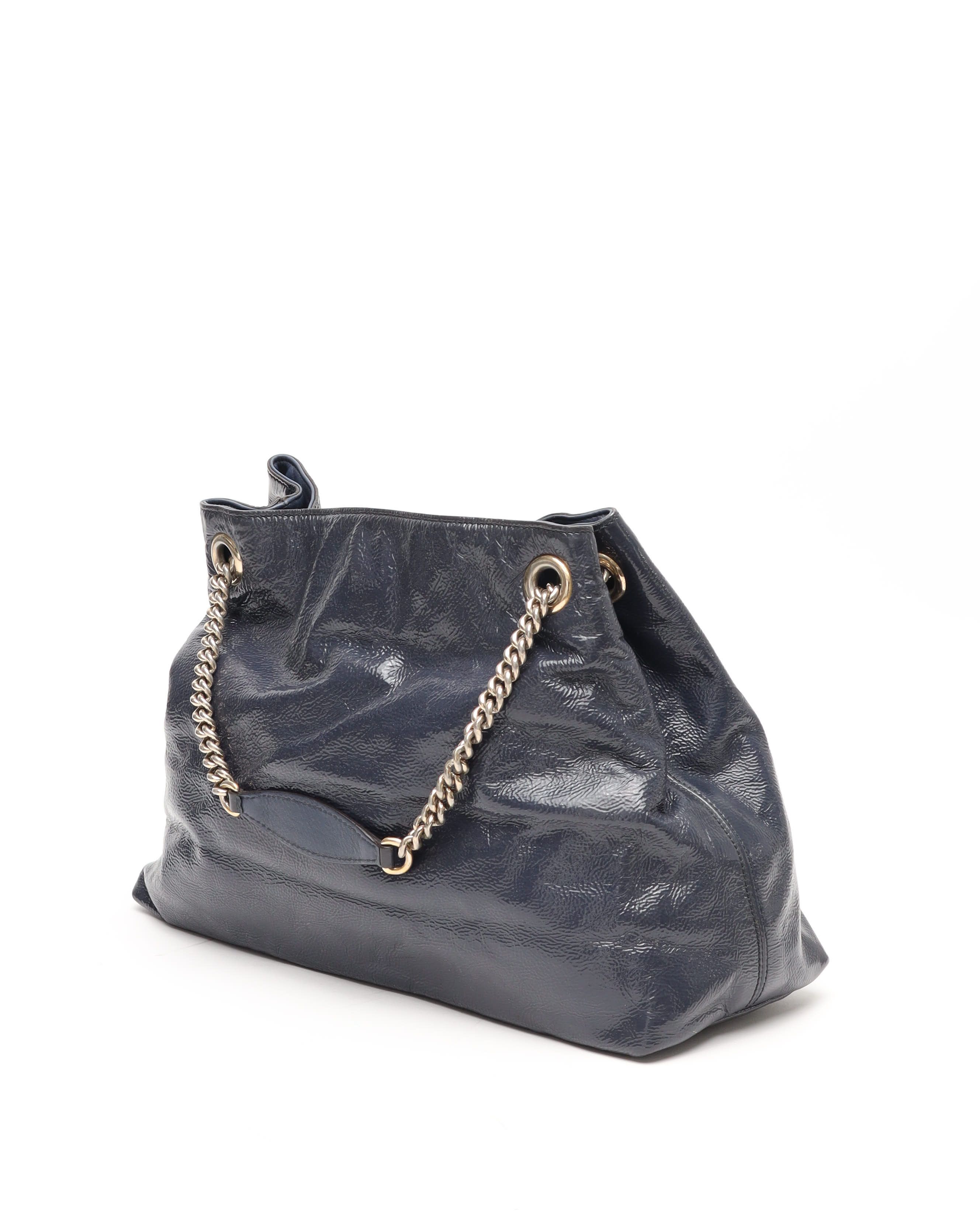 Gucci Medium Patent Soho Chain Tote Bag In Blue