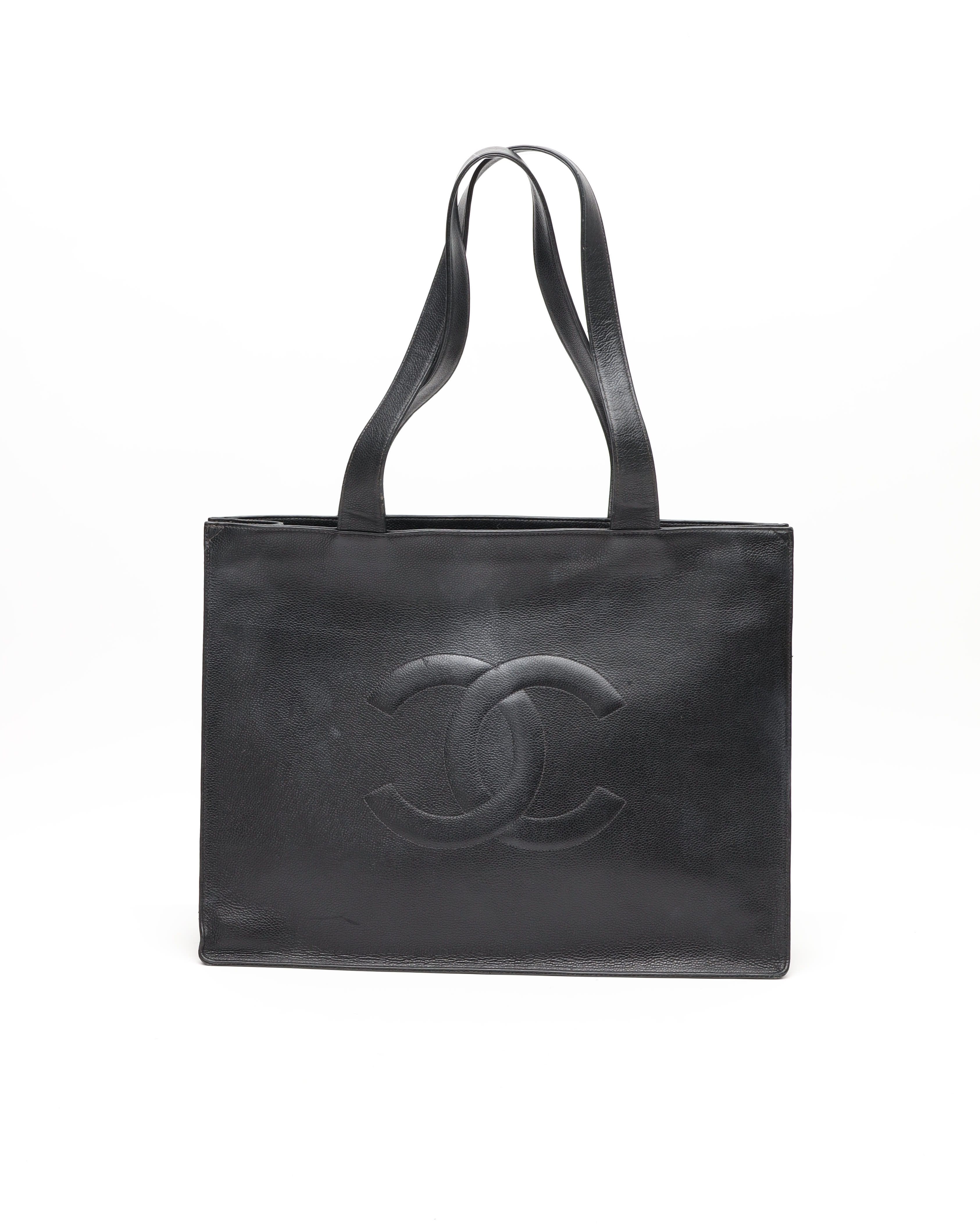 Pre-owned Chanel Cc Caviar Tote Bag In Black