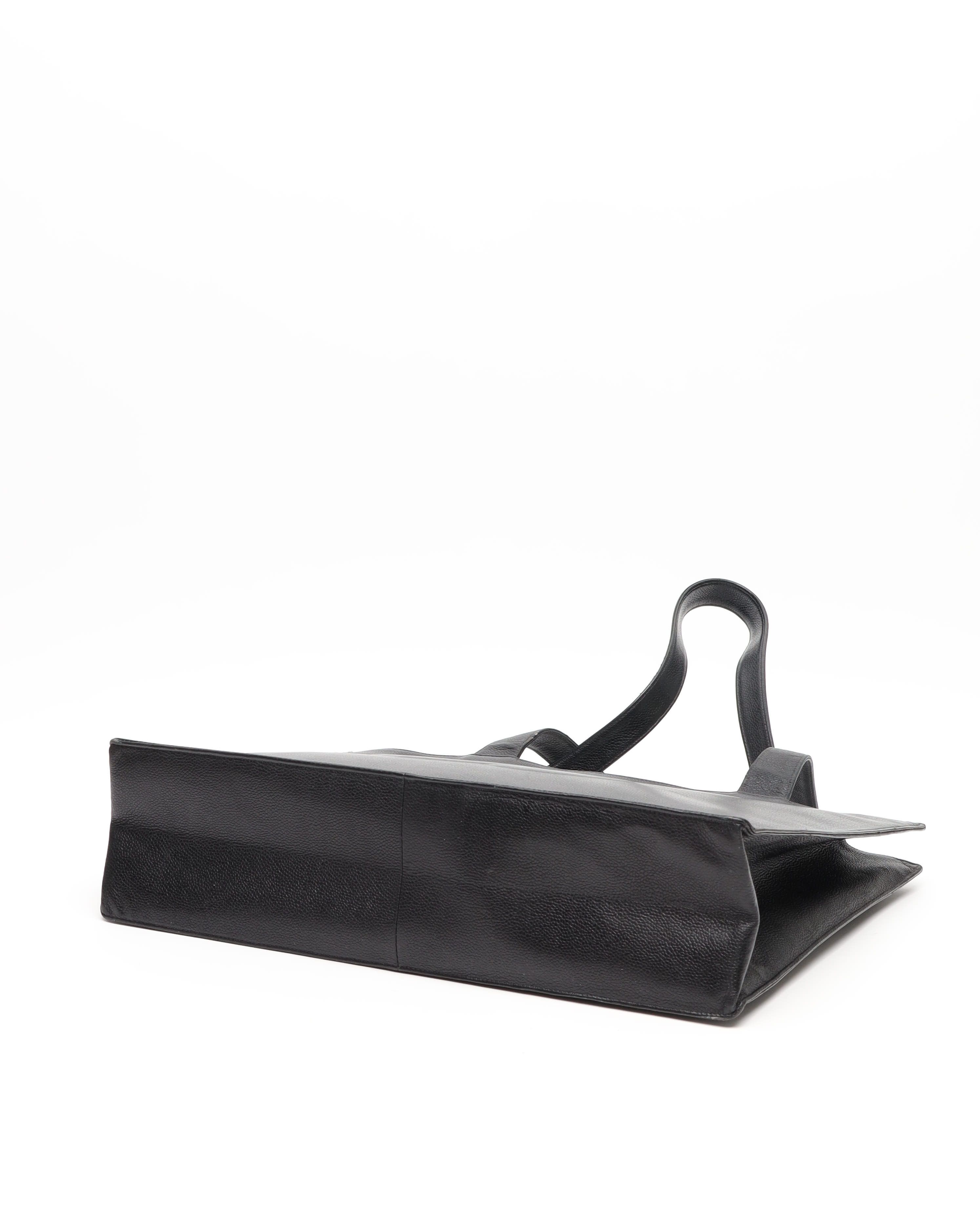 Pre-owned Chanel Cc Caviar Tote Bag In Black