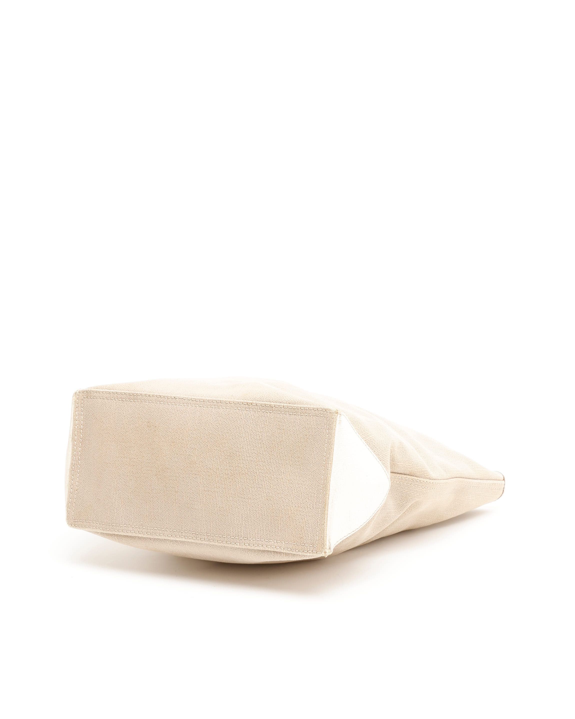 Celine Céline Turtle Tote Bag In Sand