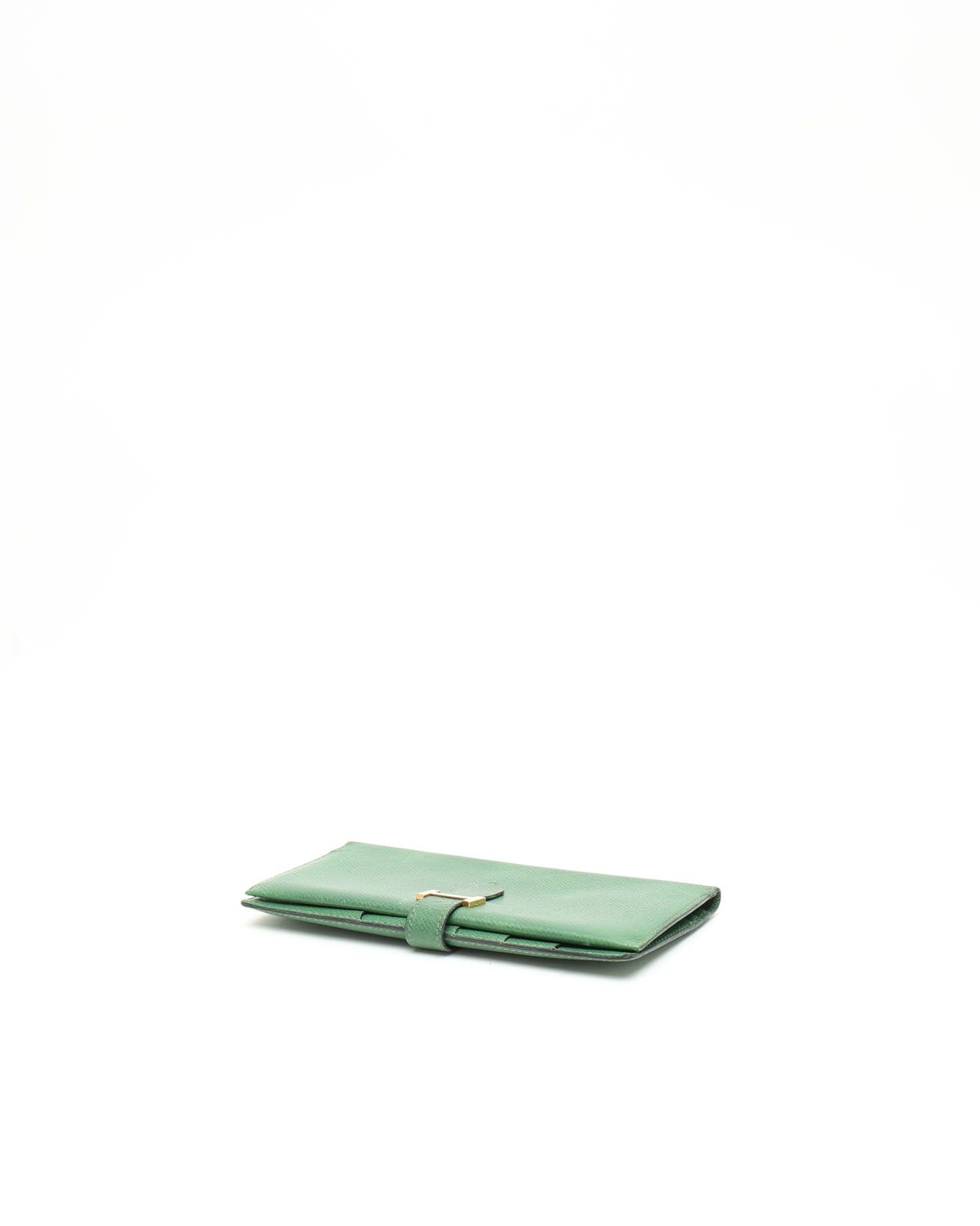Pre-owned Hermes Hermès Béarn Long Wallet In Green