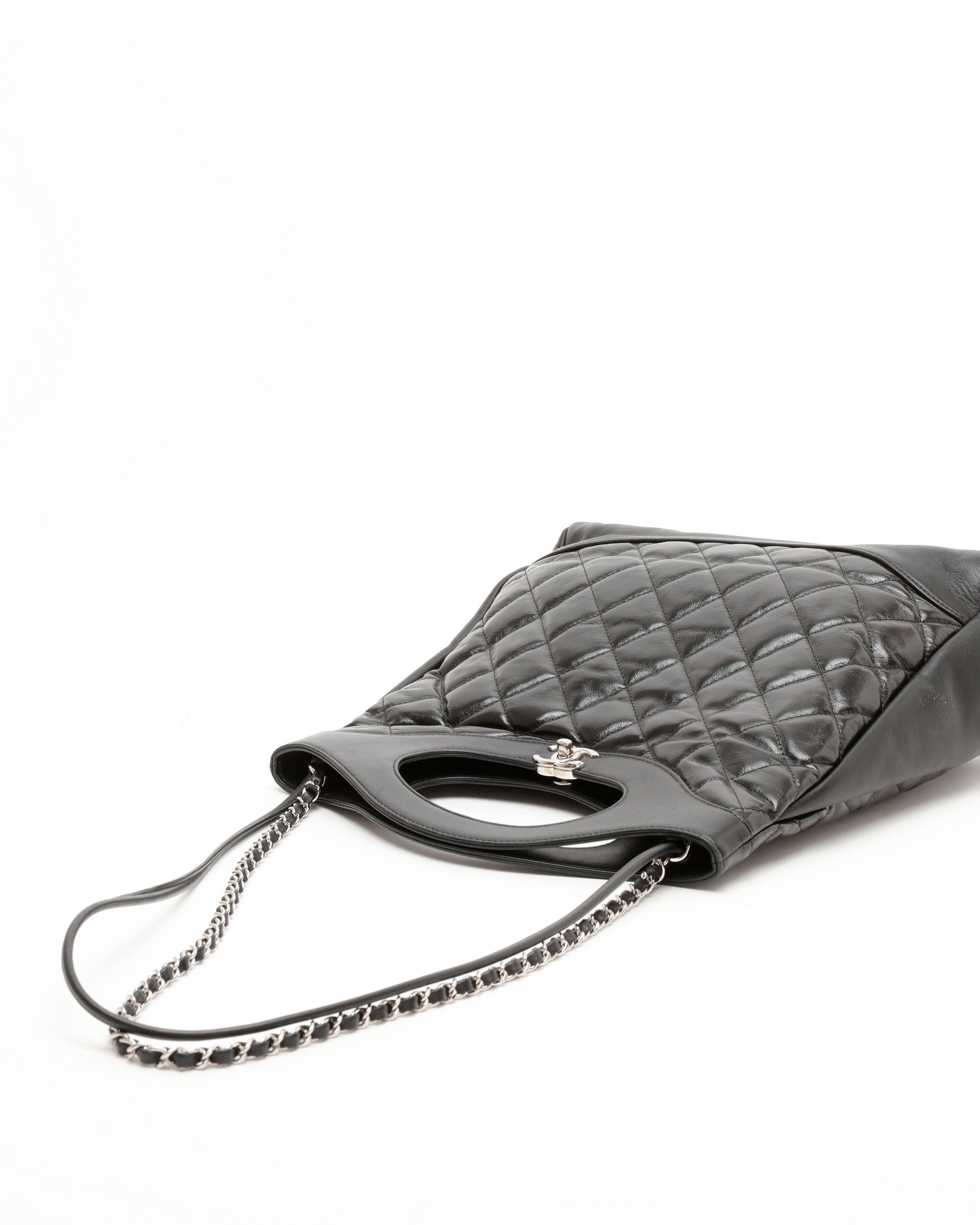 Pre-owned Chanel Small 31 Shopping Bag In Black