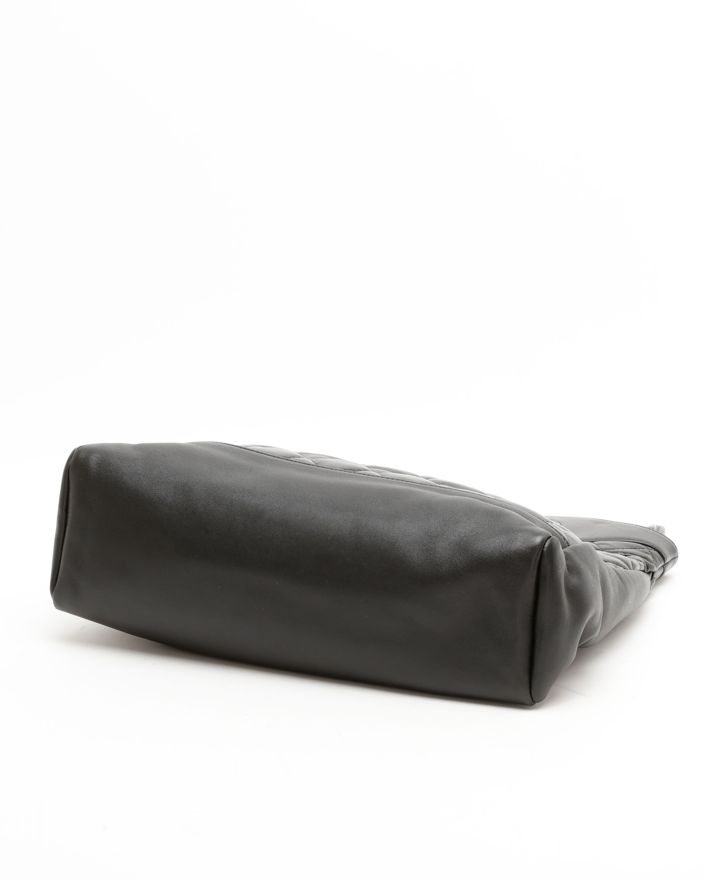 Pre-owned Chanel Small 31 Shopping Bag In Black
