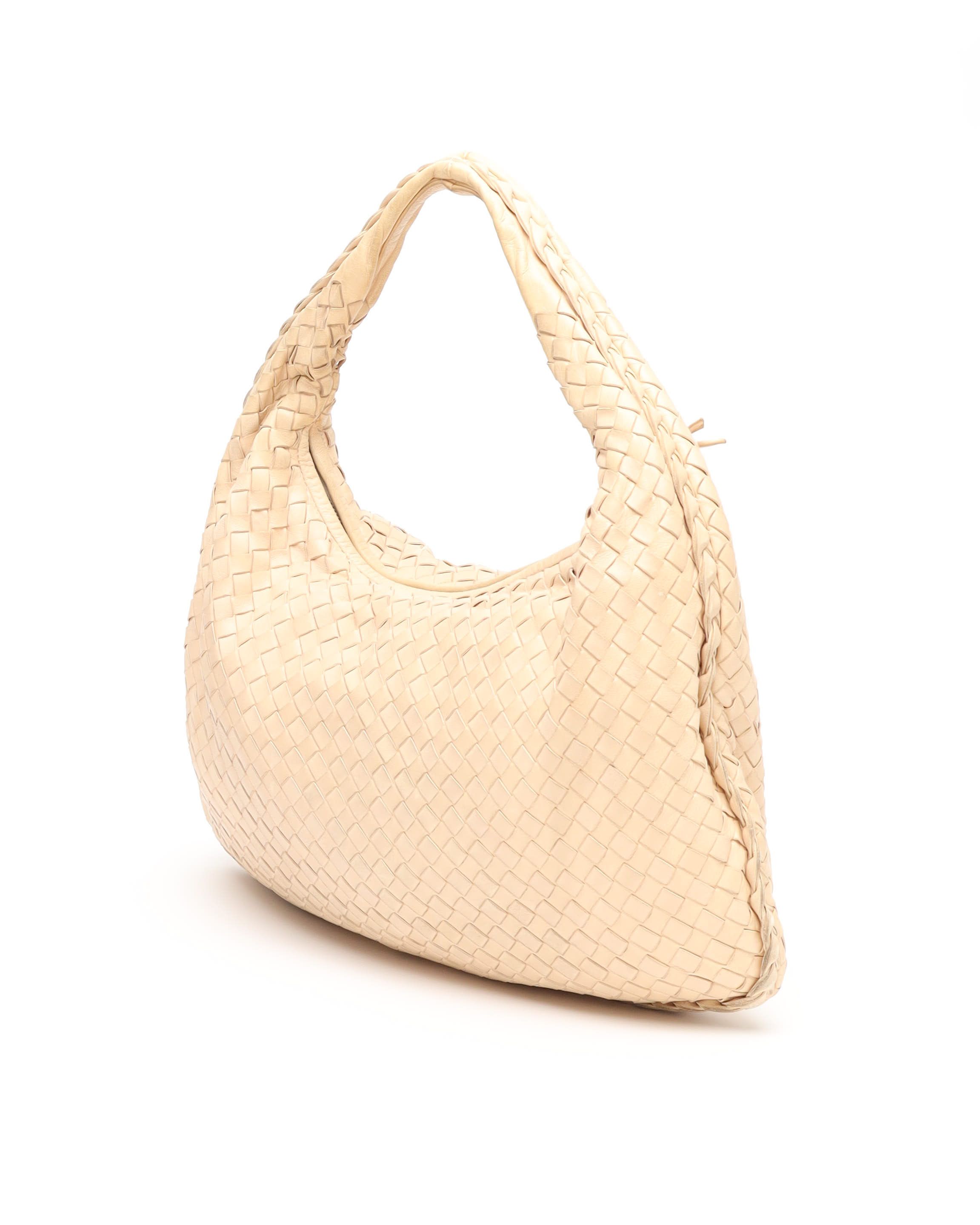 Bottega Veneta Medium Intrecciato Hobo Bag In Sand