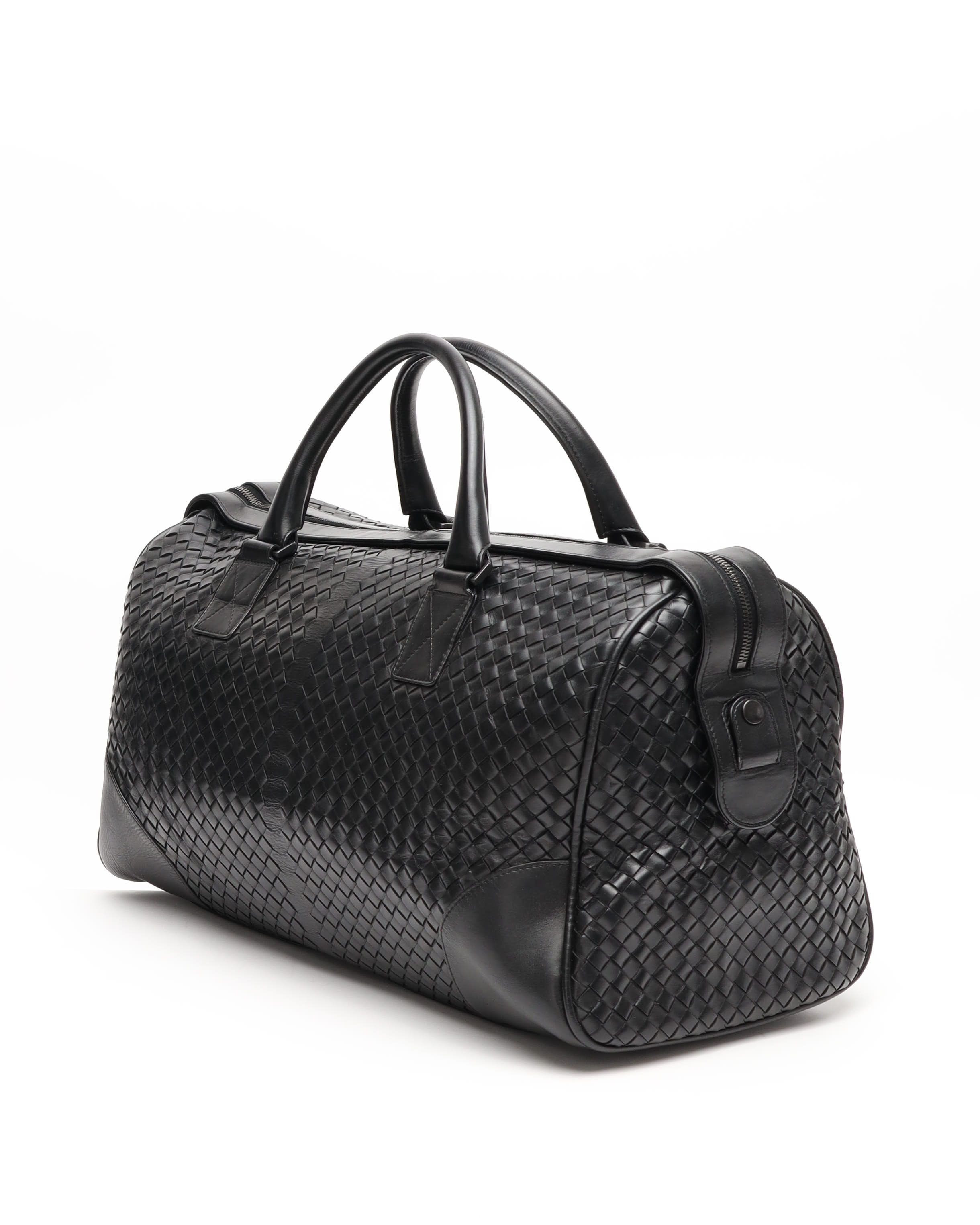 Bottega Veneta Intrecciato Weekend Bag In Black