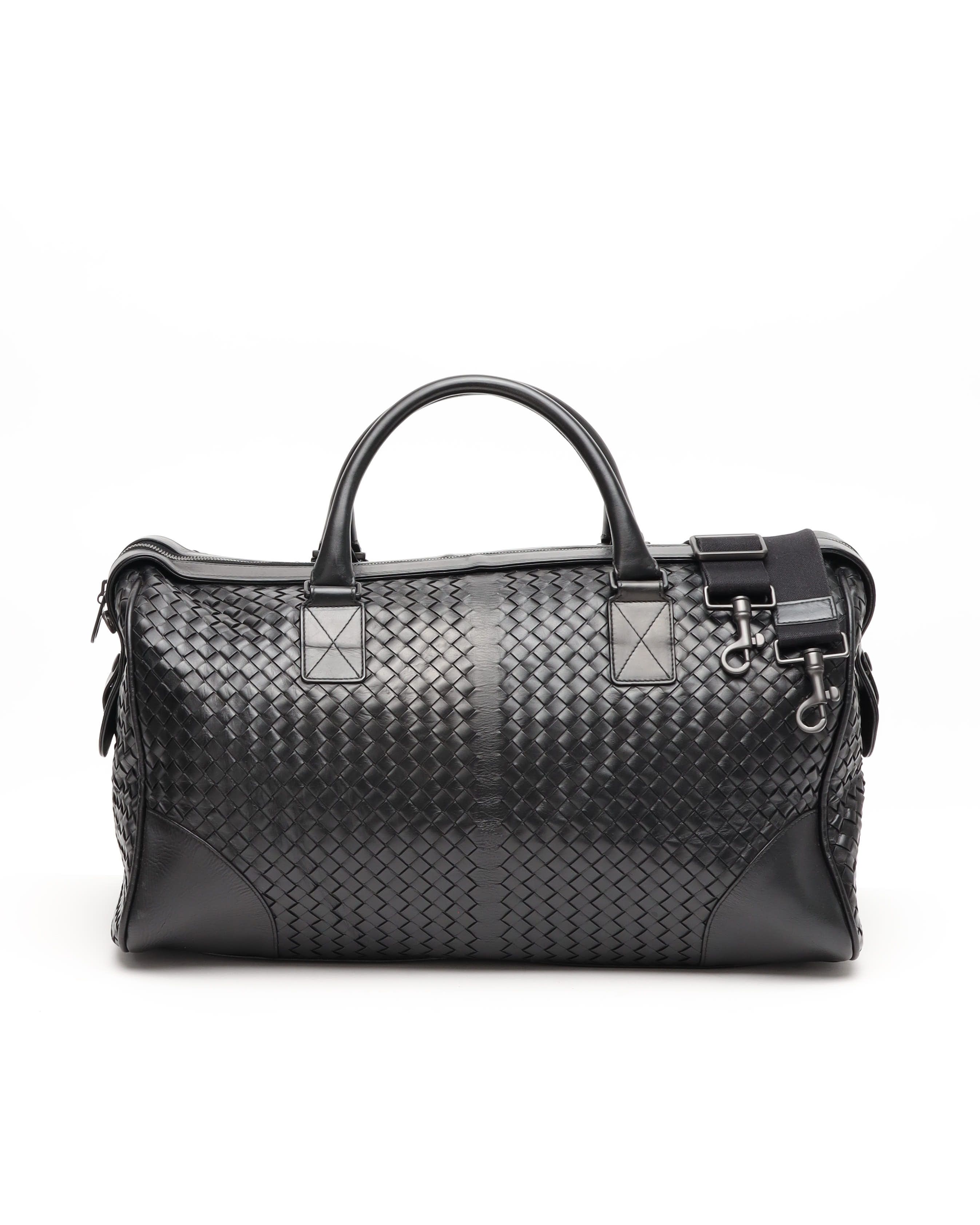 Bottega Veneta Intrecciato Weekend Bag In Black