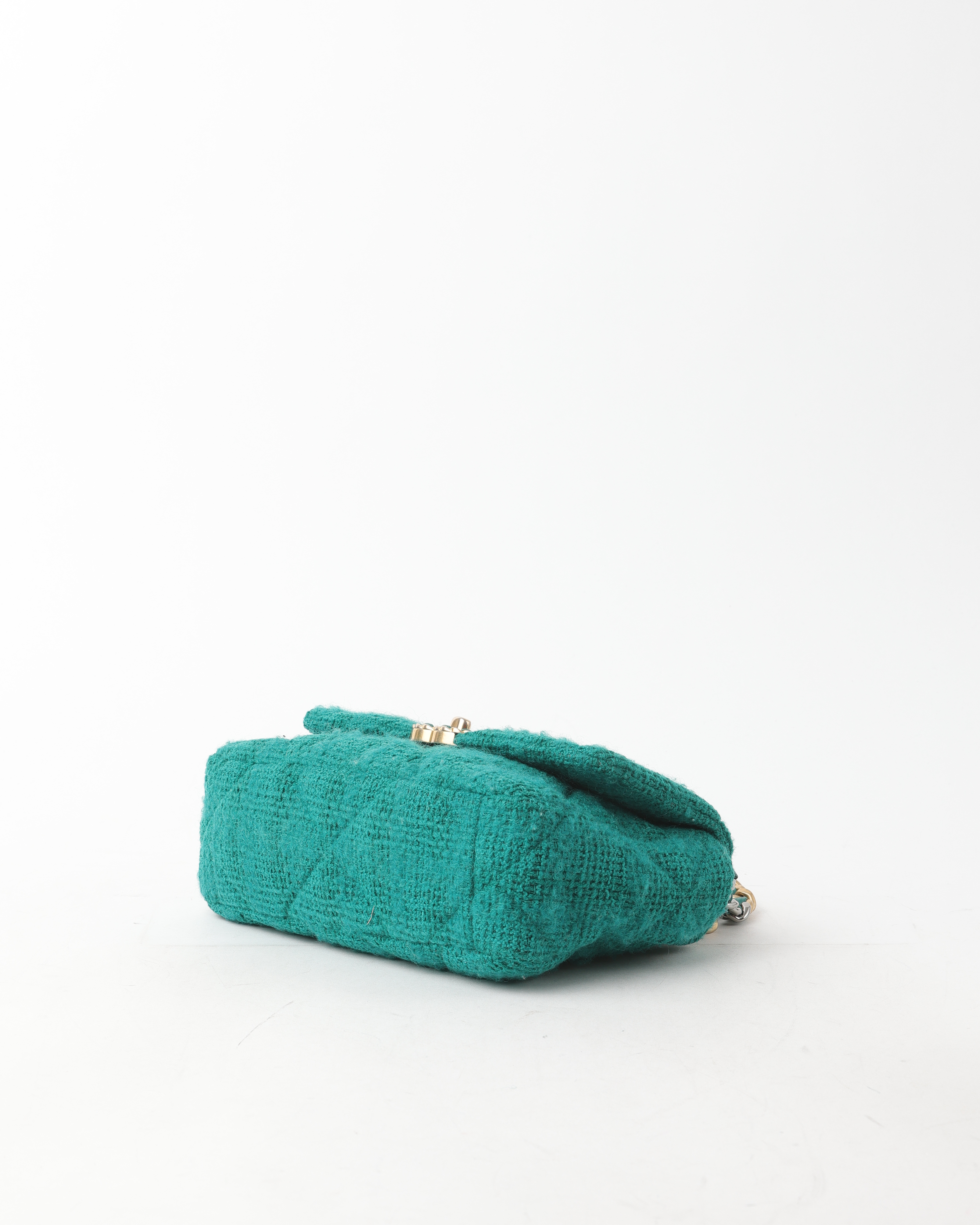 Pre-owned Chanel Small Tweed 19 Bag In Green