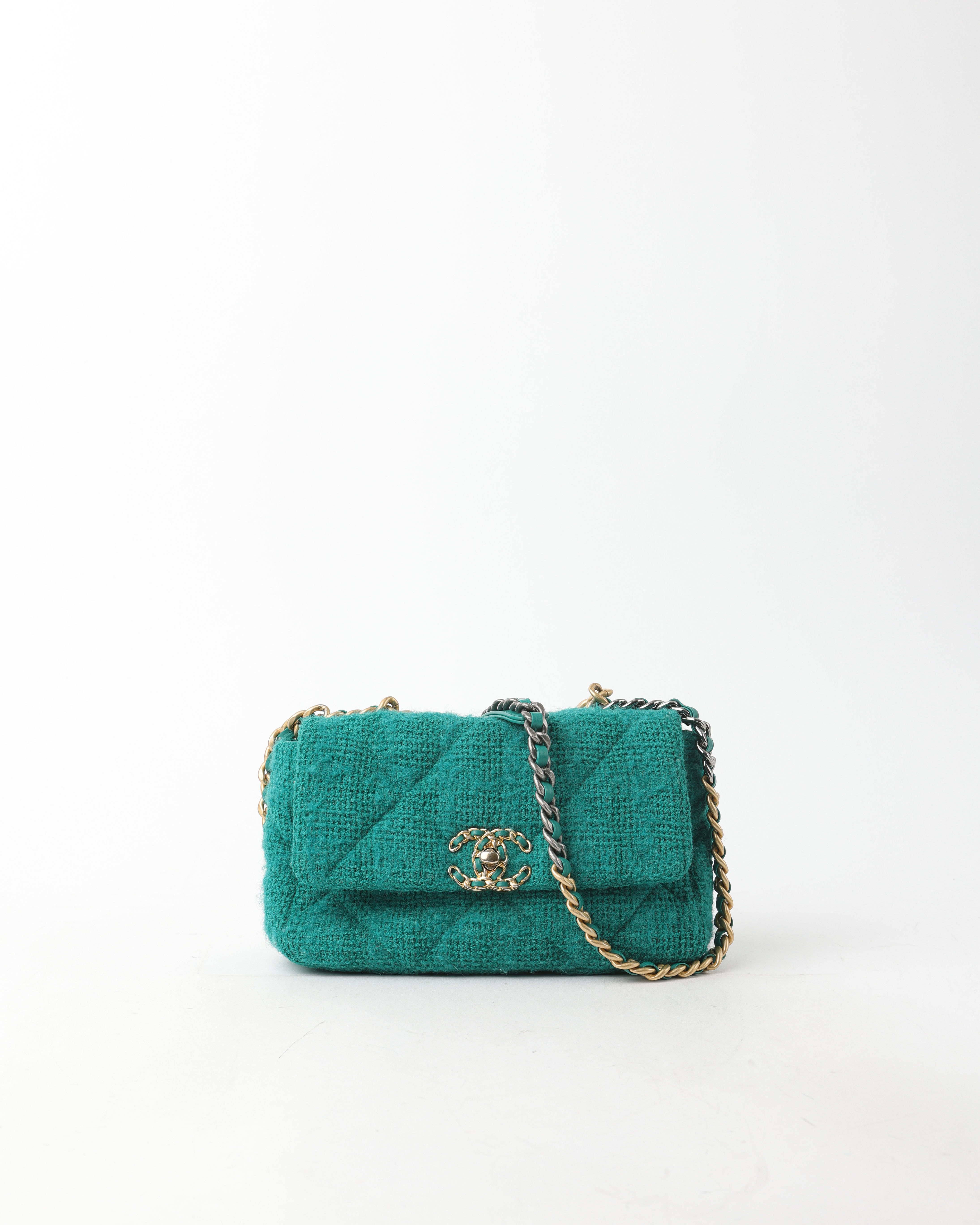 Pre-owned Chanel Small Tweed 19 Bag In Green