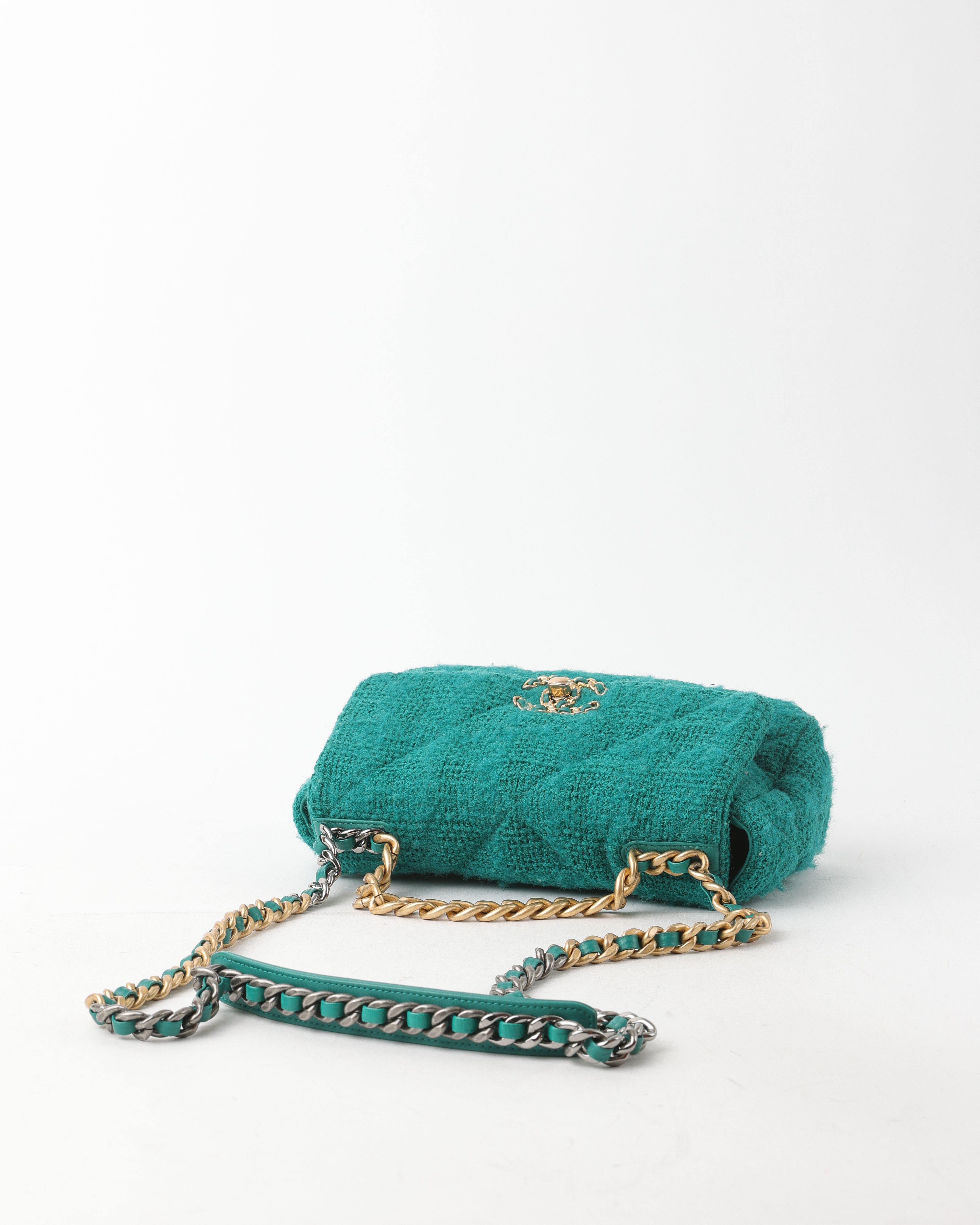 Pre-owned Chanel Small Tweed 19 Bag In Green