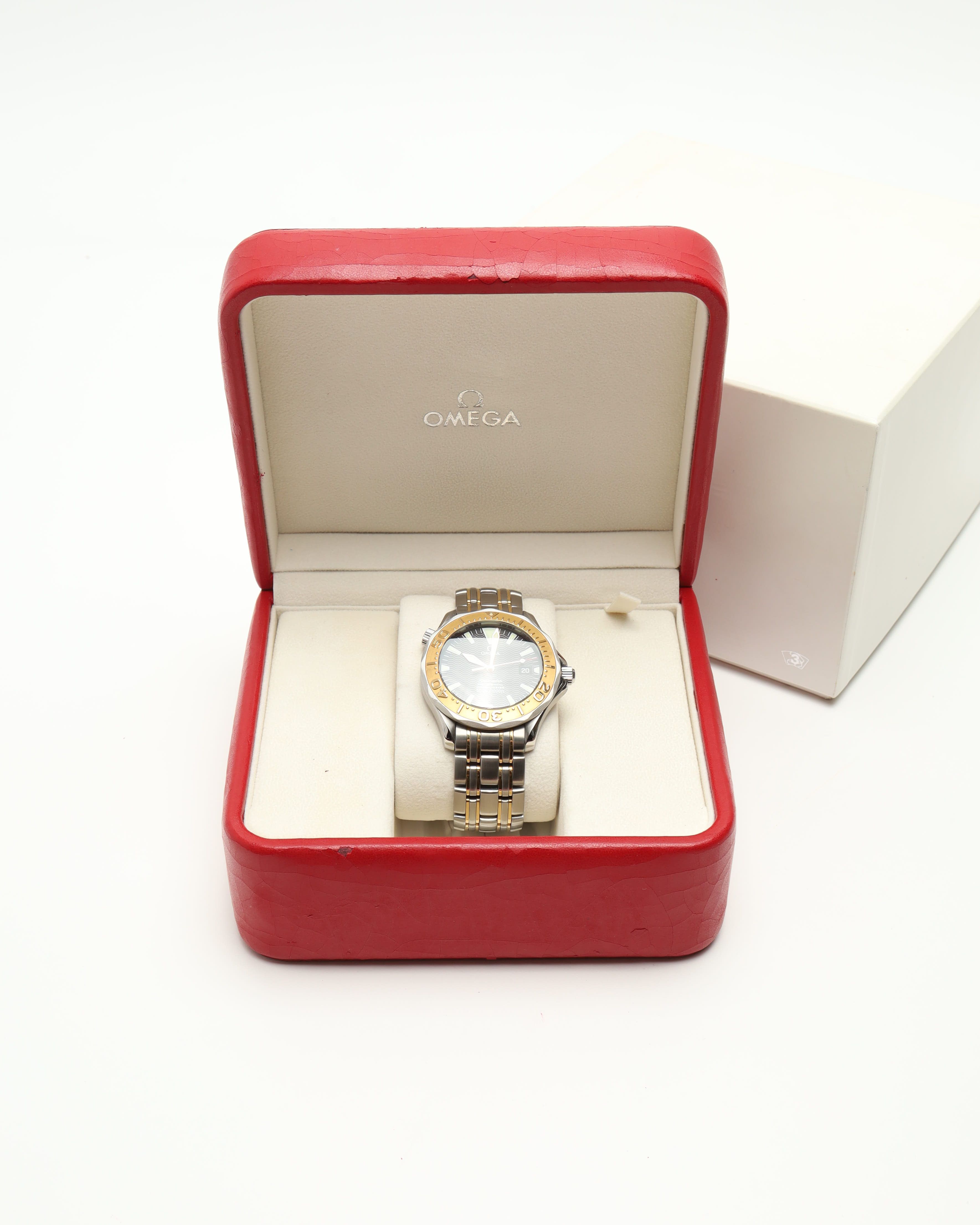 Omega Seamaster 300m 42mm Ref 2455.50 Rare Full Set Watch In Silver