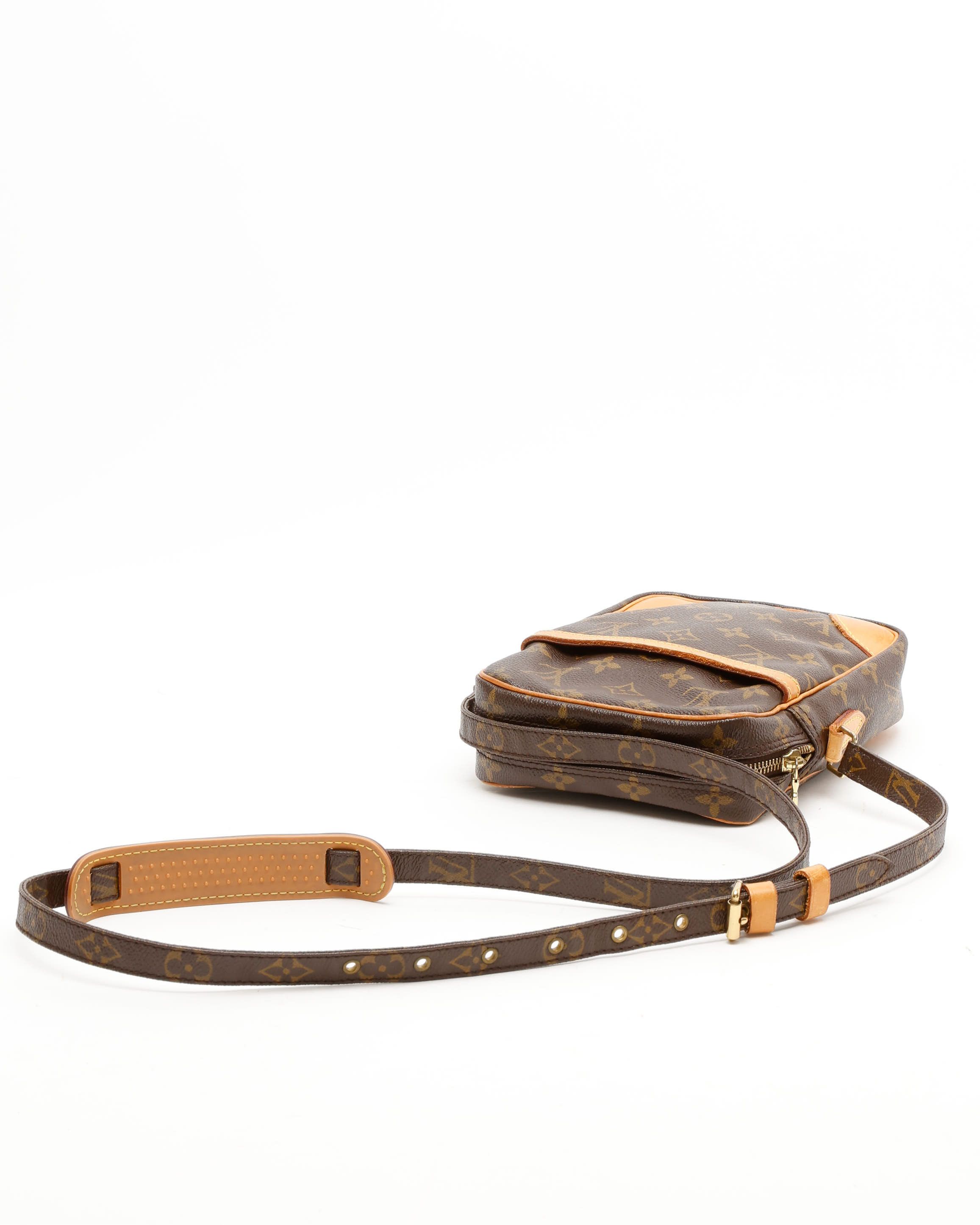 Pre-owned Louis Vuitton Monogram Danube Bag In Brown