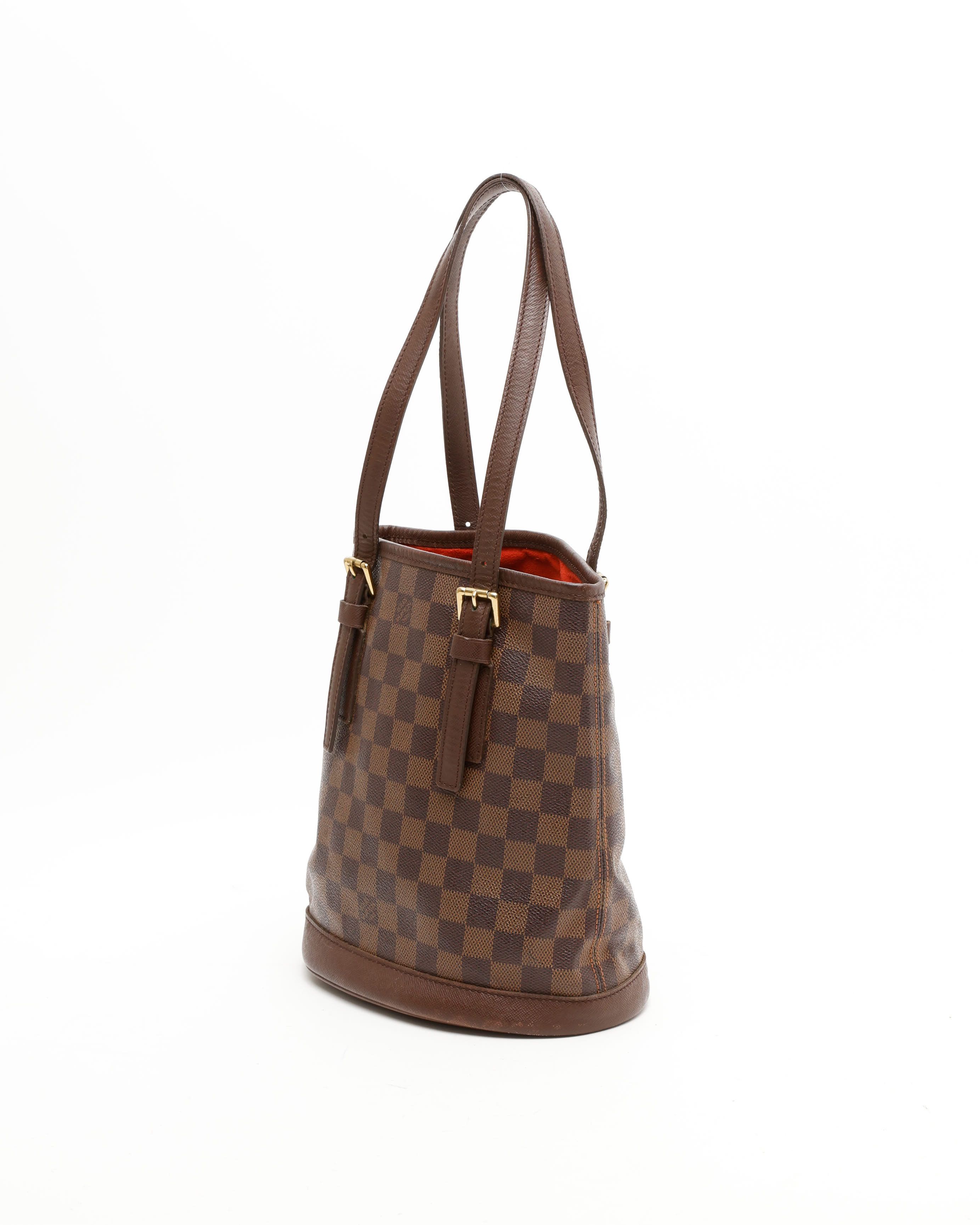 Pre-owned Louis Vuitton Damier Ebene Marais Bucket Bag In Brown