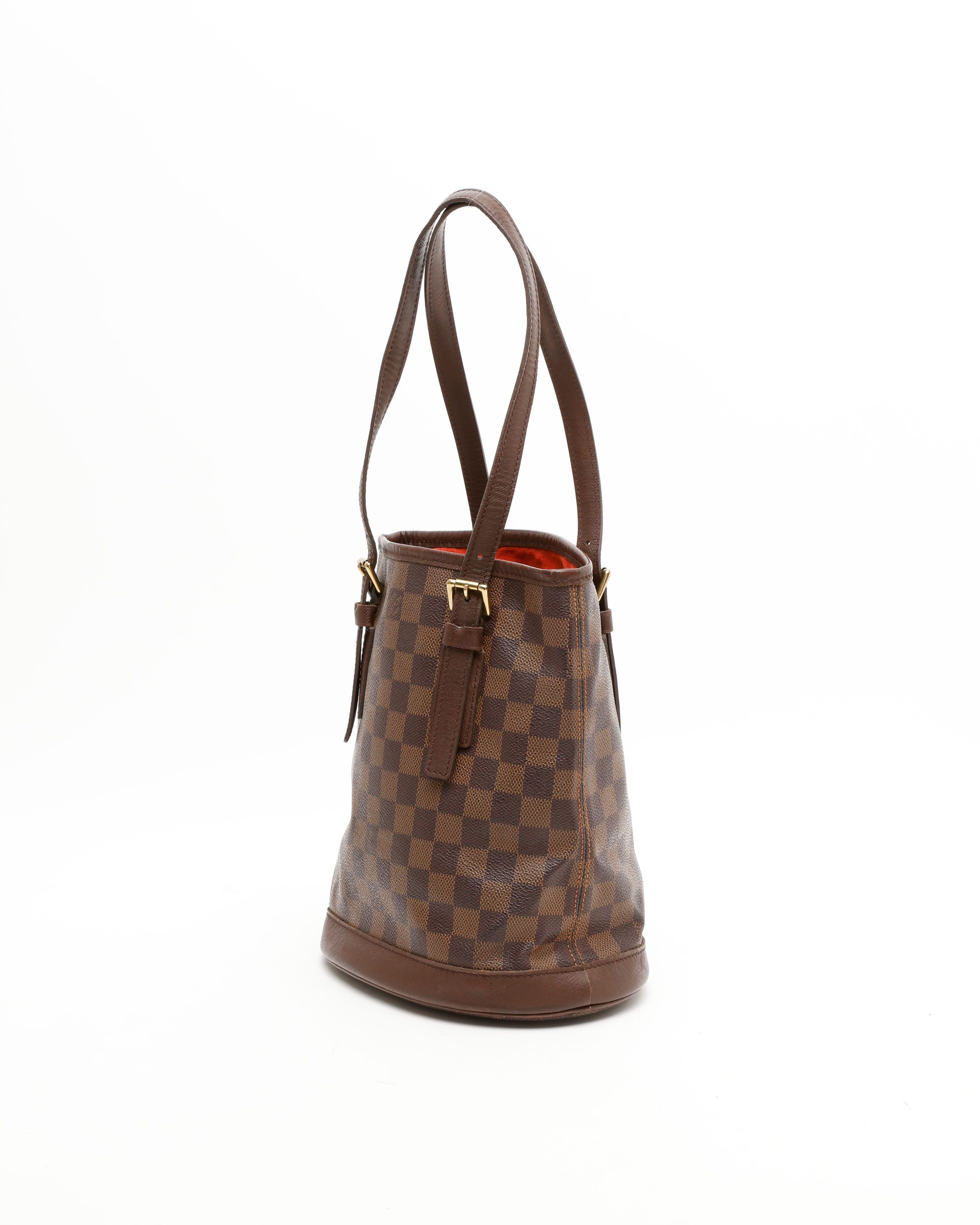 Pre-owned Louis Vuitton Damier Ebene Marais Bucket Bag In Brown