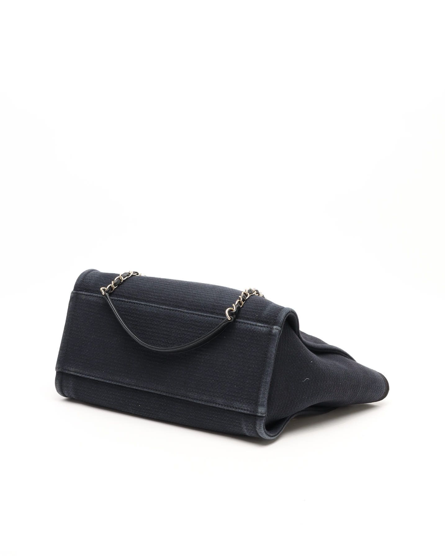 Pre-owned Chanel Deauville Mm Tote Bag In Blue