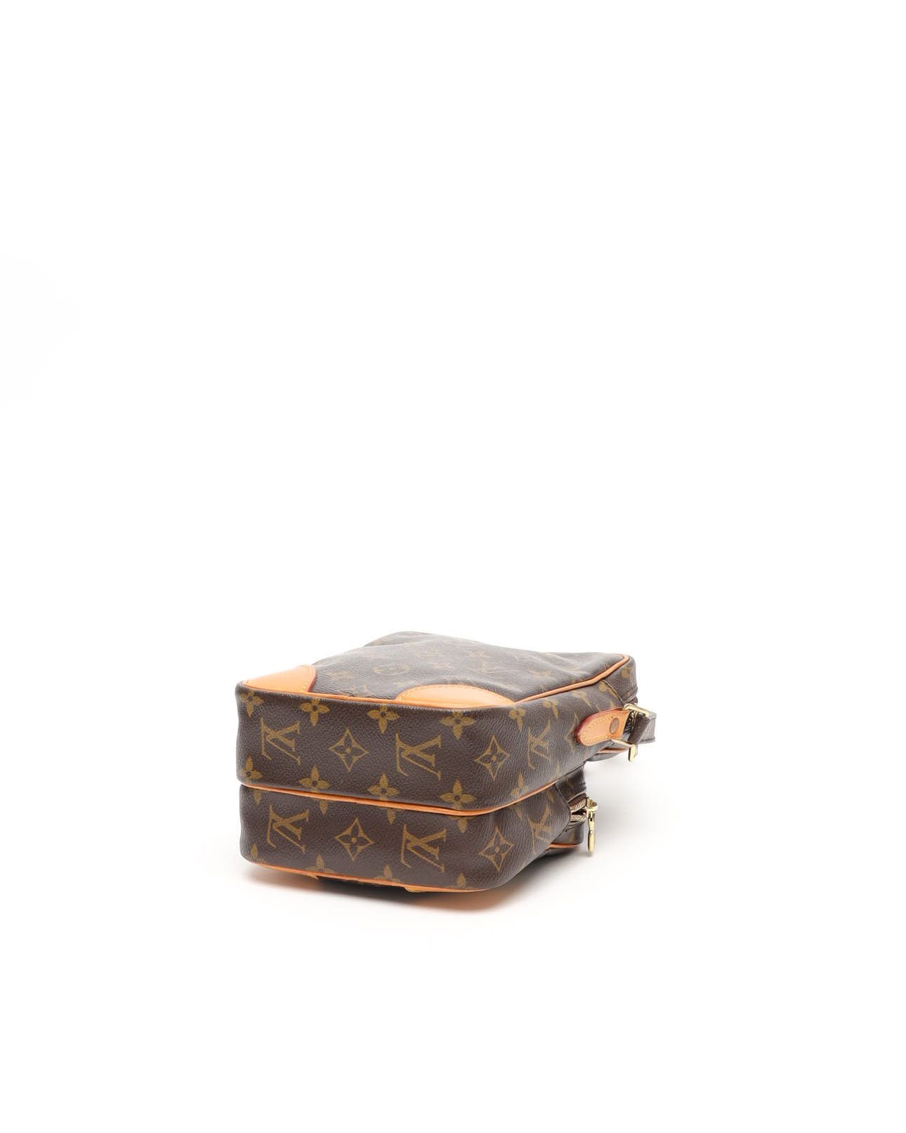 Pre-owned Louis Vuitton Monogram Amazon Bag In Brown