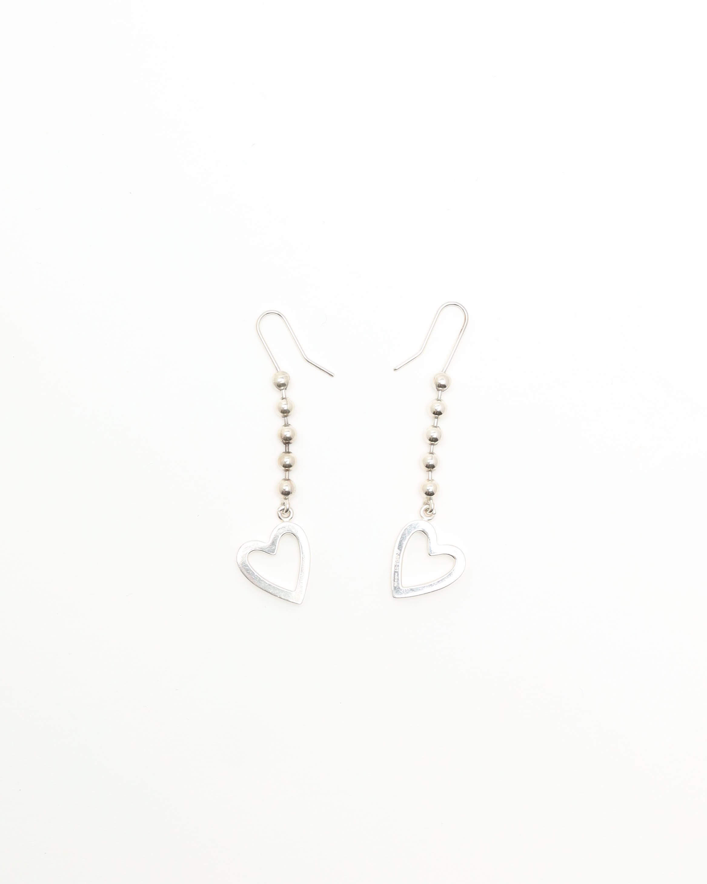 Gucci Dangling Silver Heart Earrings In Silver