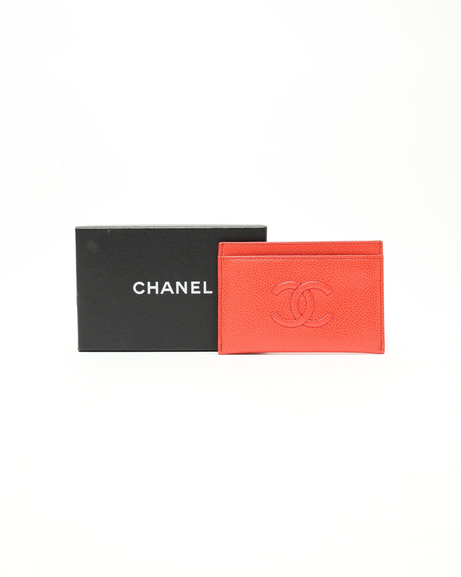 Pre-owned Chanel Coco Mark Caviar Card Holder In Red
