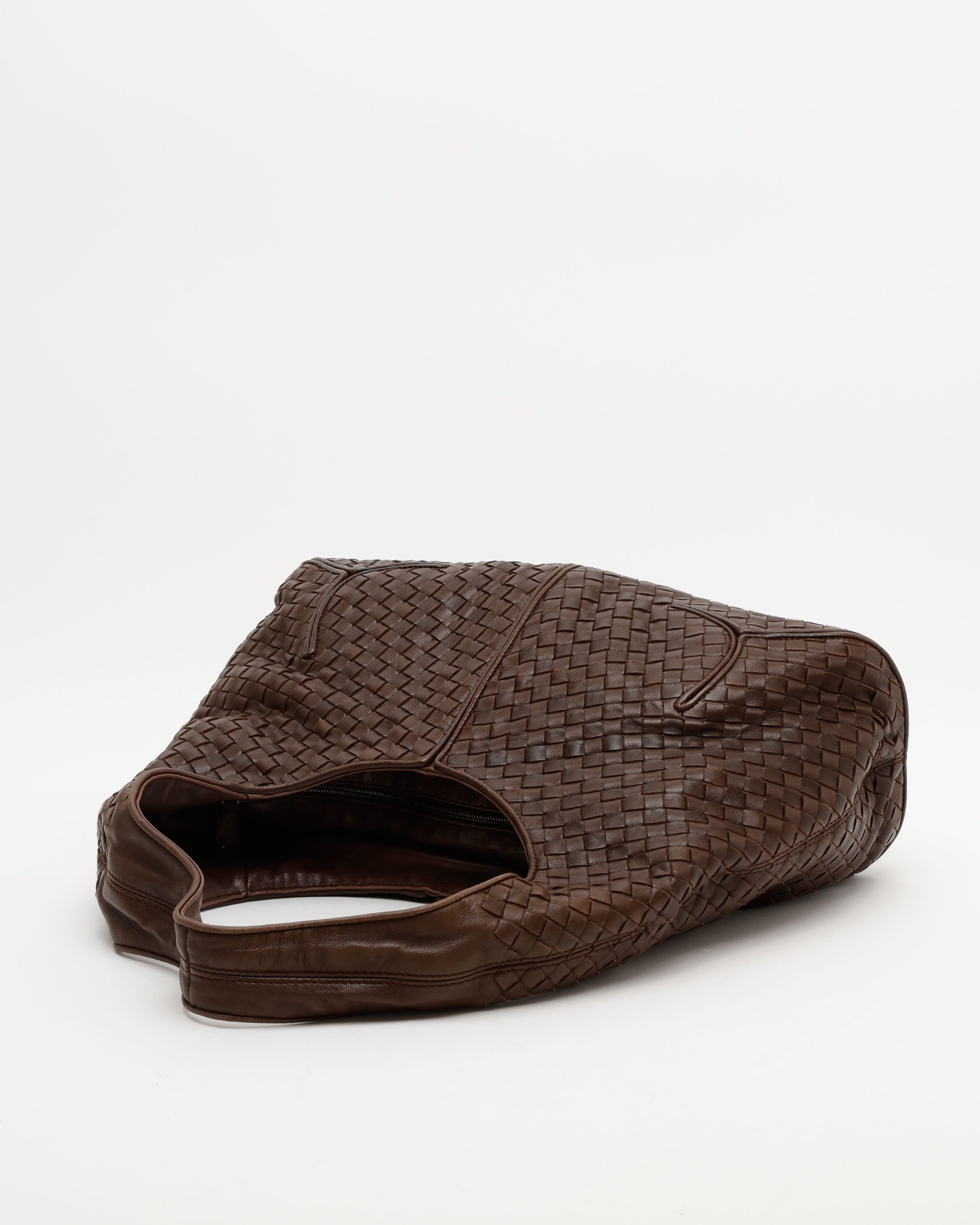 Bottega Veneta Medium Intrecciato Hobo Bag In Brown