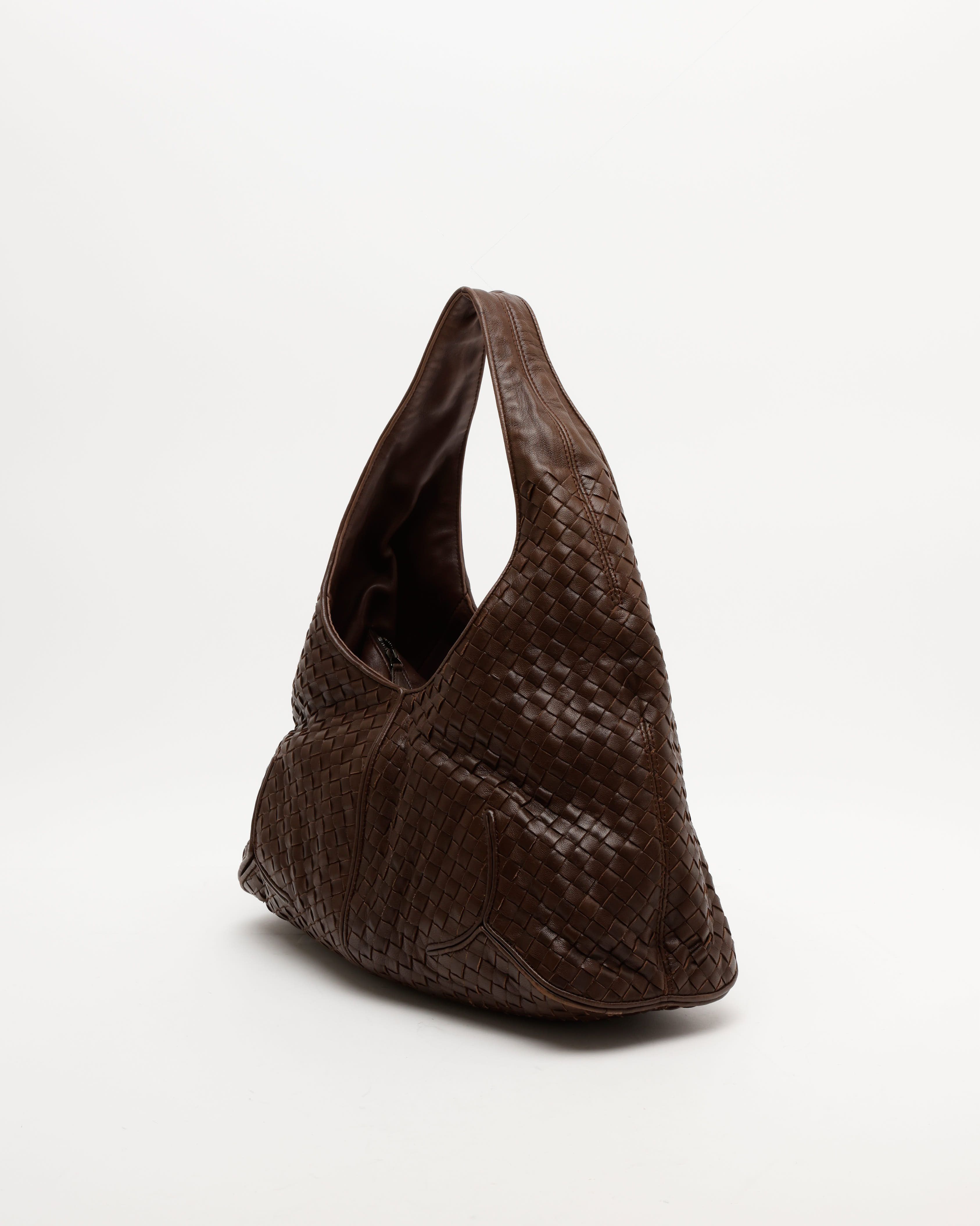 Bottega Veneta Medium Intrecciato Hobo Bag In Brown