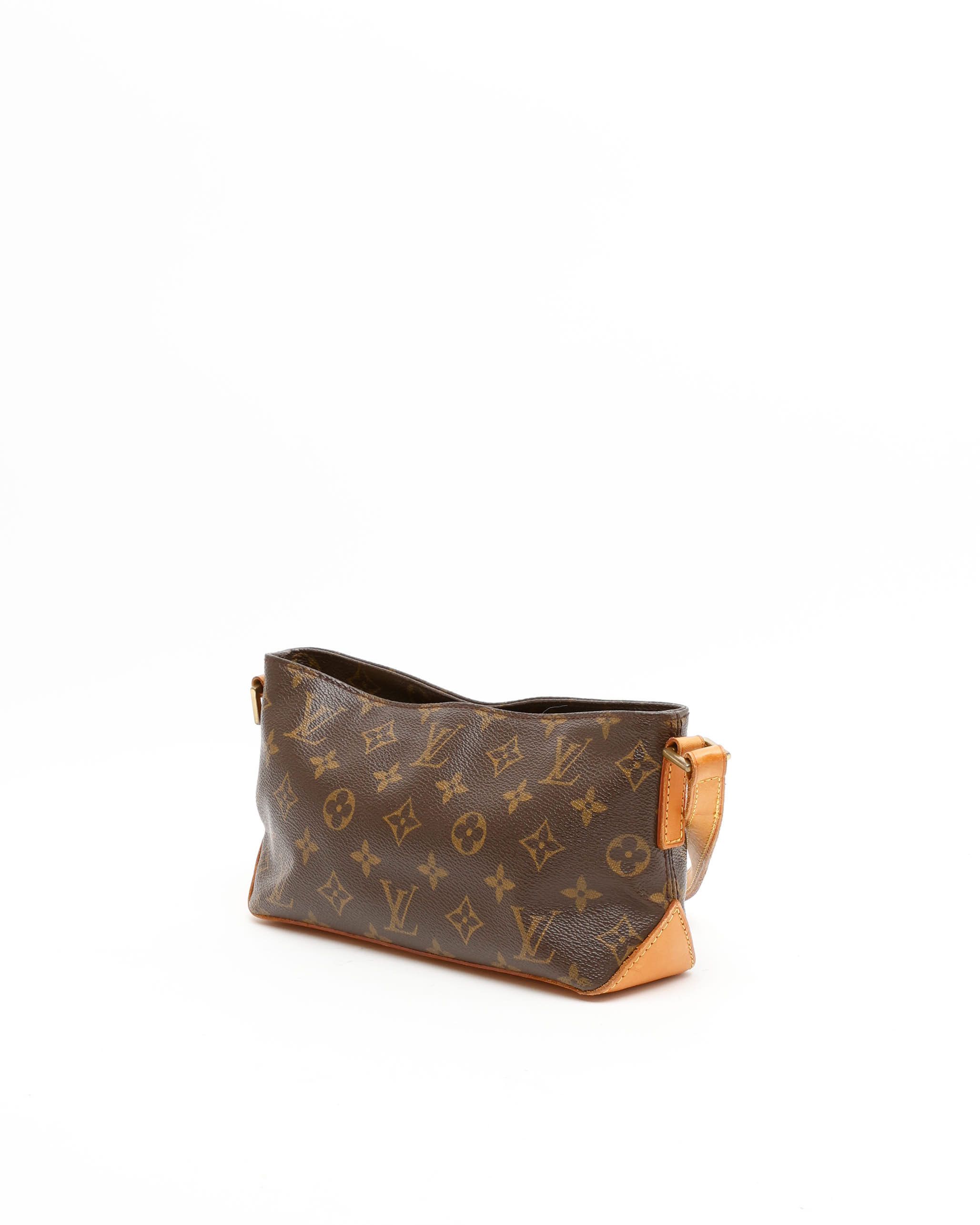 Pre-owned Louis Vuitton Monogram Trotteur Crossbody Bag In Brown