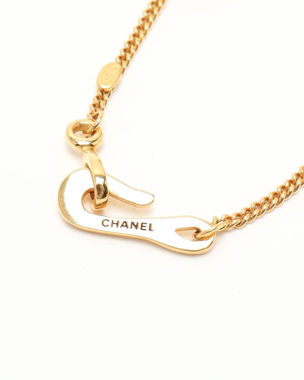Pre-owned Chanel Logo Boll Bracelet In Gold